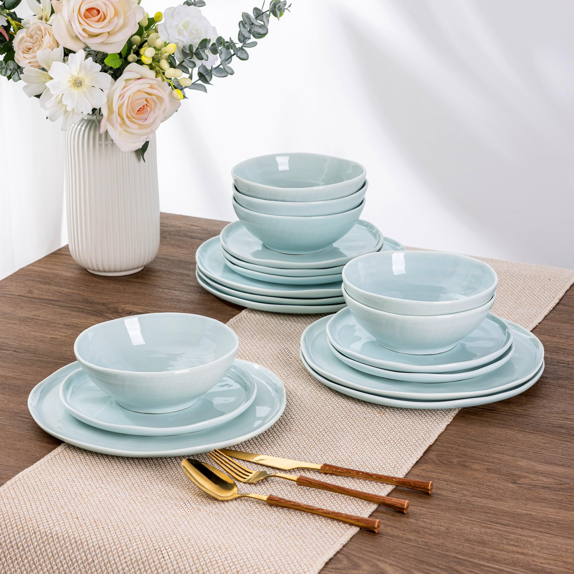 LERATIO 18-Piece Ceramic Dinnerware Set for 6 - Microwave, Dishwasher & Oven Safe Porcelain Plates & Bowls with Wavy Edge - Lightweight & Scratch Resistant - Light Blue - Perfect for Everyday Dining, Dinner Parties & Restaurant Use