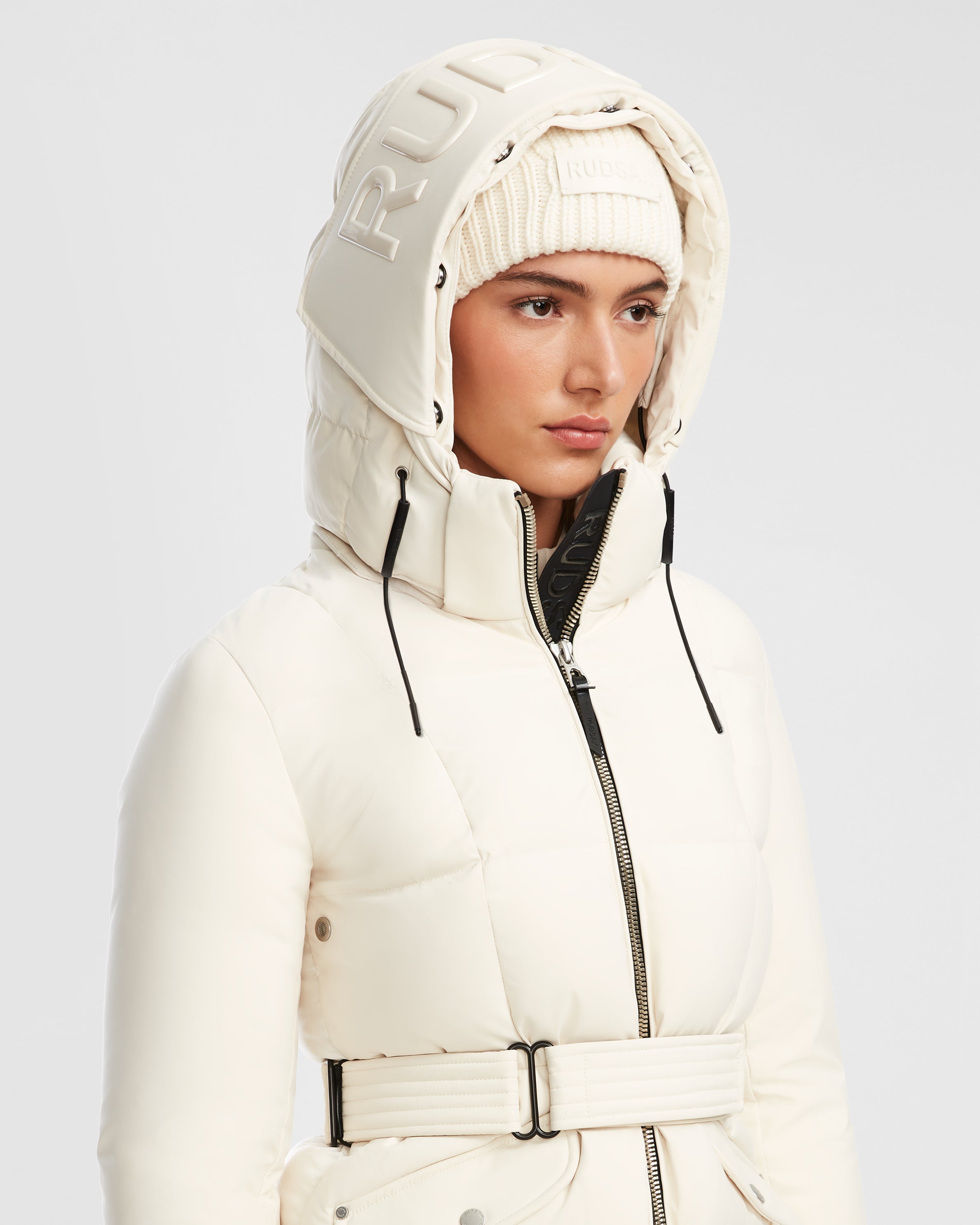 CAIRA 8123599 Iceland - Premium Travel Gear for Adventure & Outdoor Exploration
