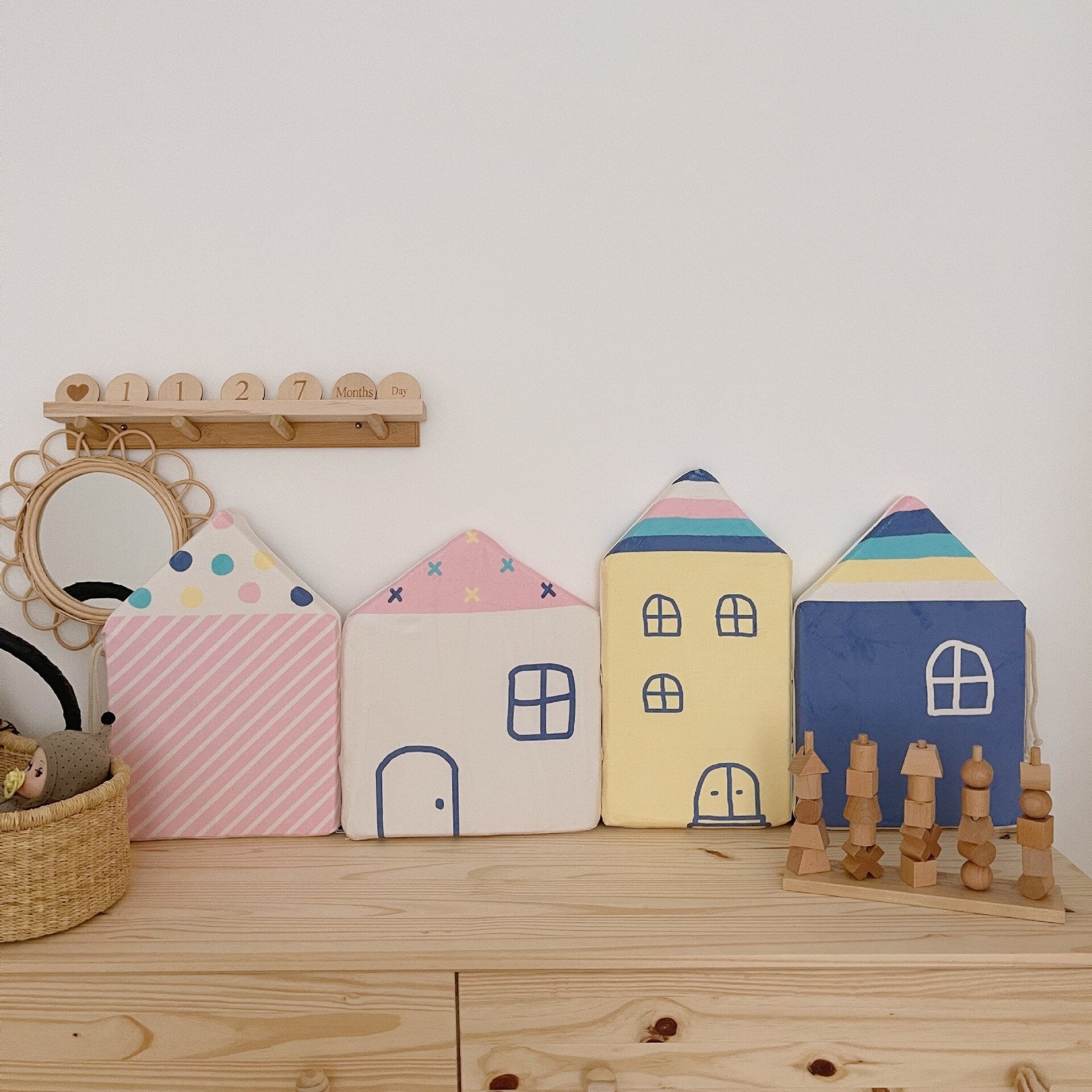 Soft Plush Baby Crib Bumper - Breathable Mesh House Design for Nursery Safety | Perfect for Newborns & Toddlers' Bedroom Decor