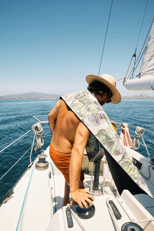 Nomadix Original Quick-Dry Travel Towel - Banana Leaf Green - Lightweight & Compact for Beach, Yoga, Gym & Outdoor Adventures