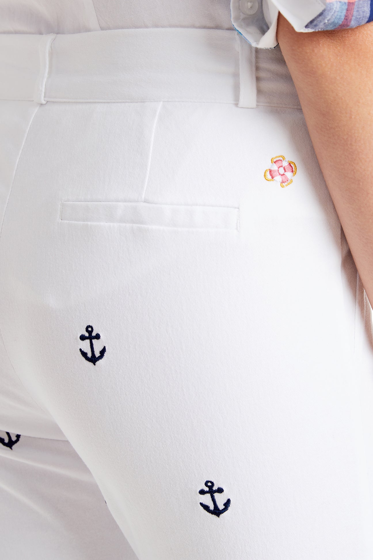 Women's White Stretch Twill Ankle Capri Pants with Anchor Print - Perfect for Summer Outfits, Beach Vacations & Casual Wear