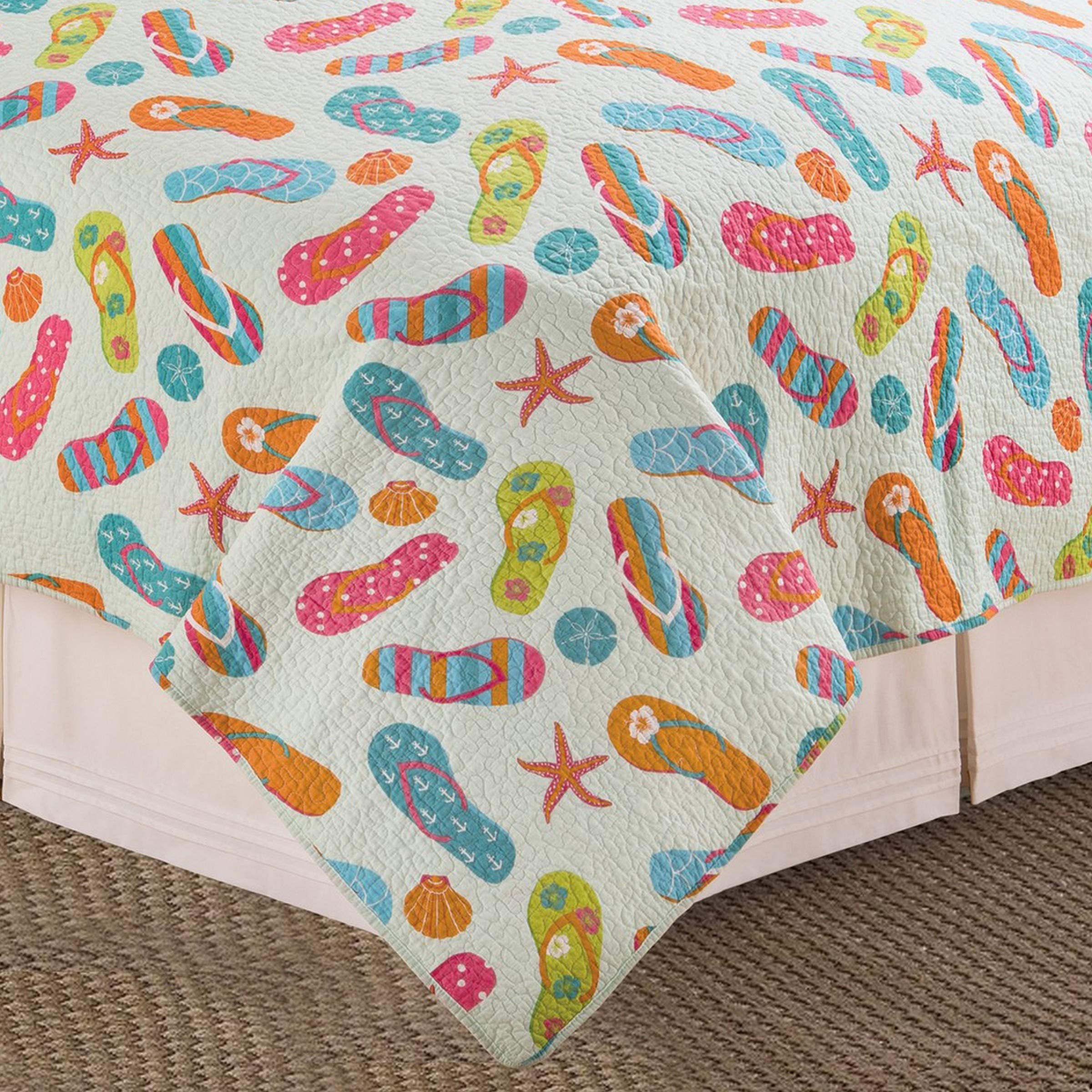 Reversible Coastal Tropical Beach Quilt Set - Full/Queen 3-Piece Blue Bedspread Coverlet for Spring & Summer | C&F Home Flip Flop Life Collection | Perfect for Beach House, Guest Room & Vacation Home Decor