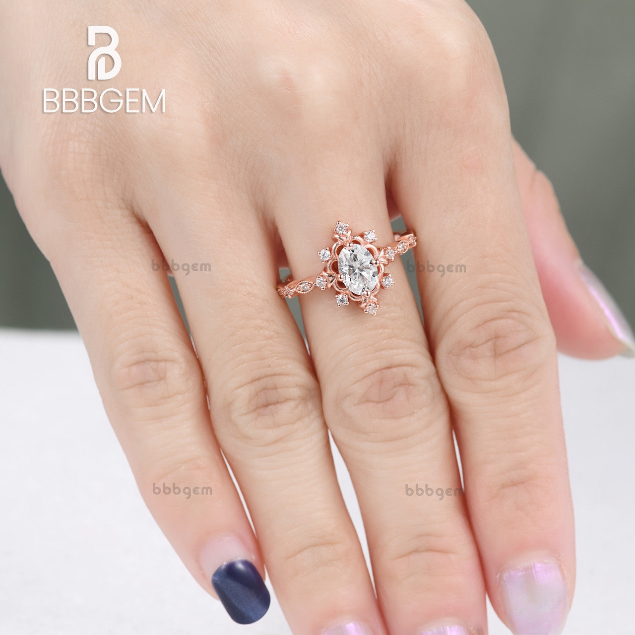 Vintage Oval Moissanite Engagement Ring 1 Carat Victorian Cluster VVS Moissanite Wedding Ring - Elegant Bridal Jewelry for Proposals, Anniversaries & Special Occasions