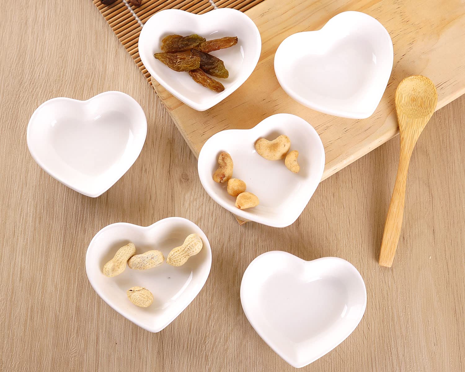 WHJY White Heart-Shaped Ceramic Side Dish Bowls - Set of 6, Contemporary Porcelain Appetizer Plates for Soy Sauce, Dipping Sauces, Seasonings - Perfect for Wedding, Birthday Party, Romantic Dinner & Home Decor