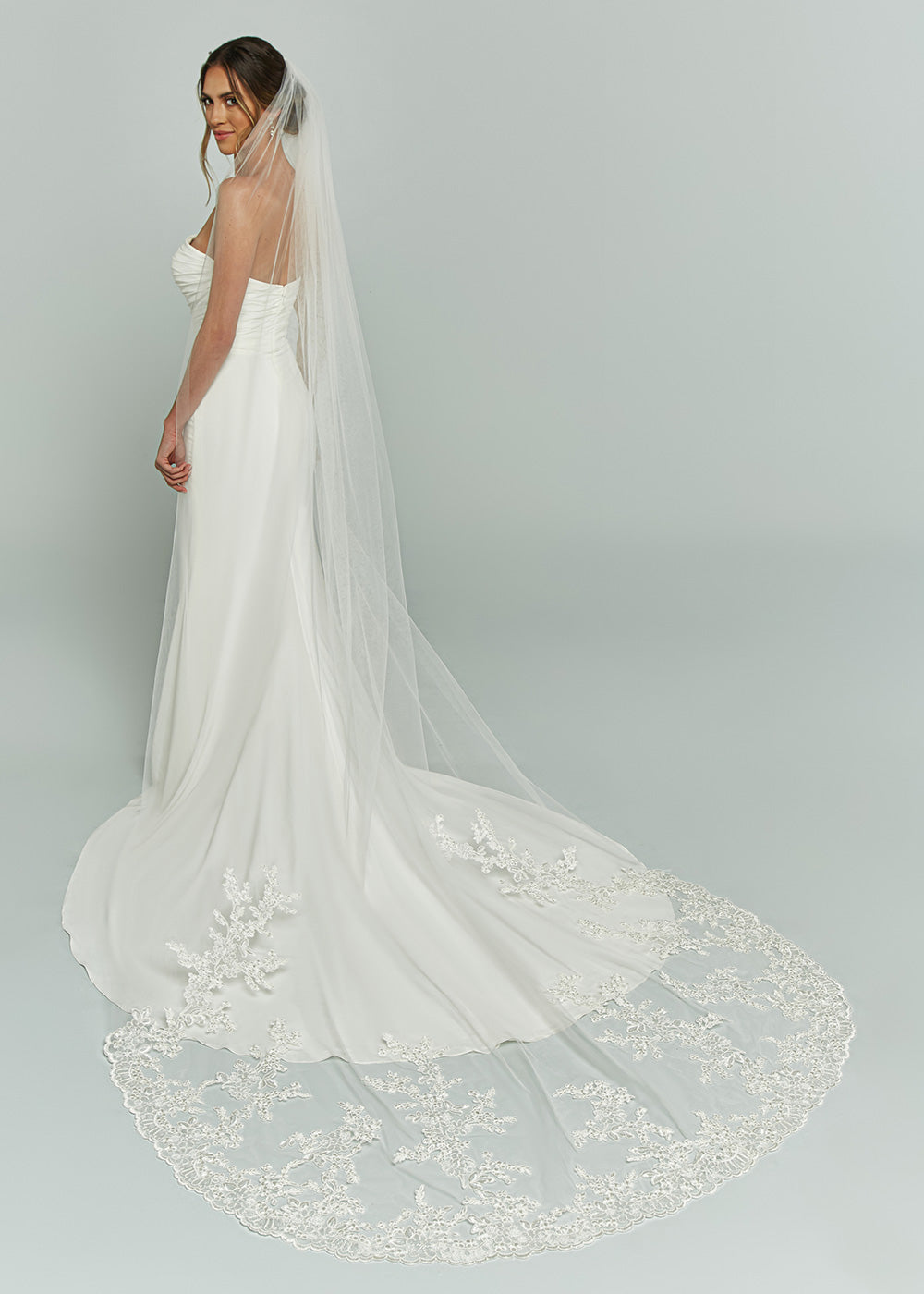 V1020 Cathedral Veil With Lace Appliques - Elegant Bridal Wedding Veil for Church Ceremony & Formal Occasions