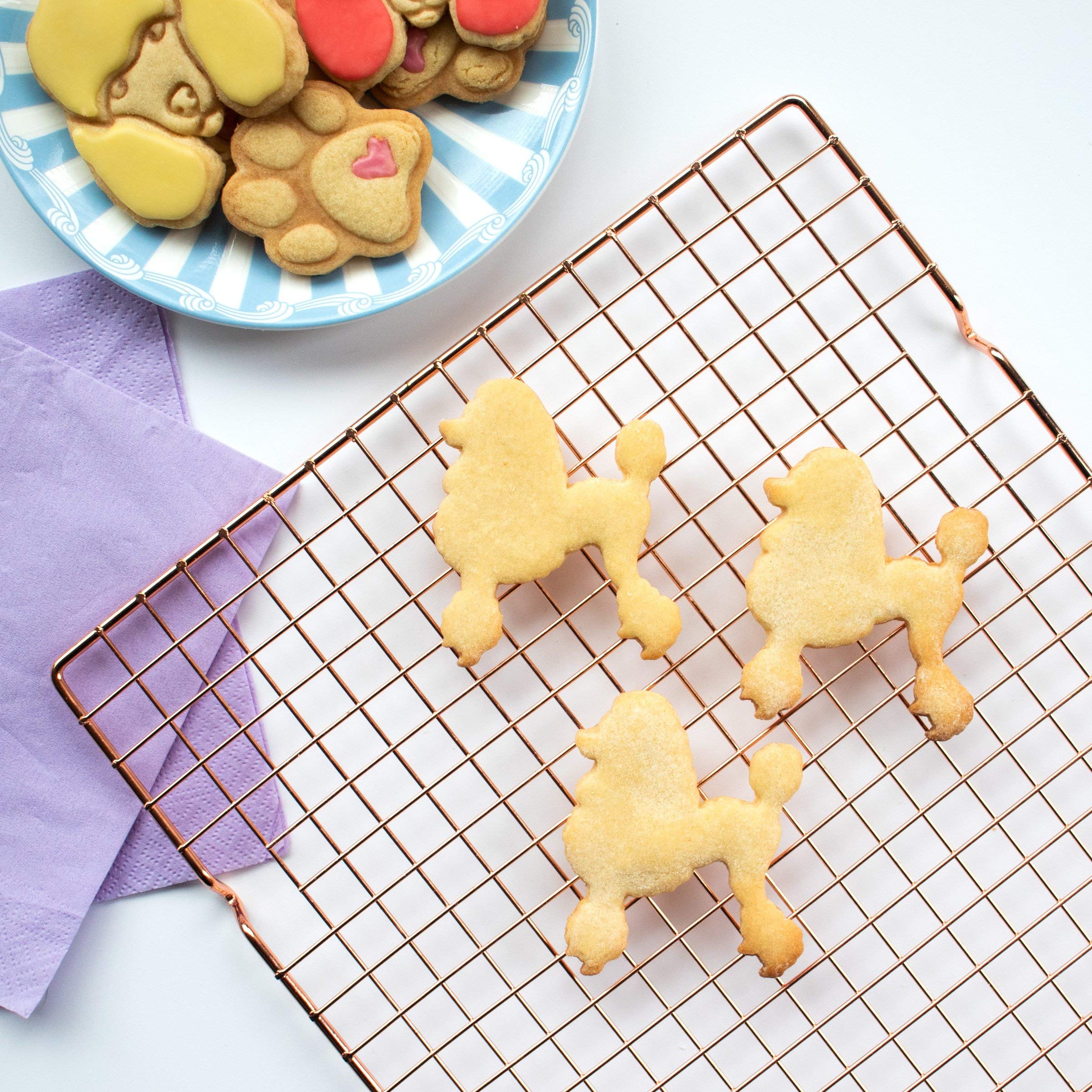 Poodle Silhouette Cookie Cutter - 3.5 Inch Stainless Steel Dog Bone Shape Baking Tool for Biscuits, Cookies & Fondant | Perfect for Dog Lovers, Pet Birthday Parties & DIY Baking Gifts
