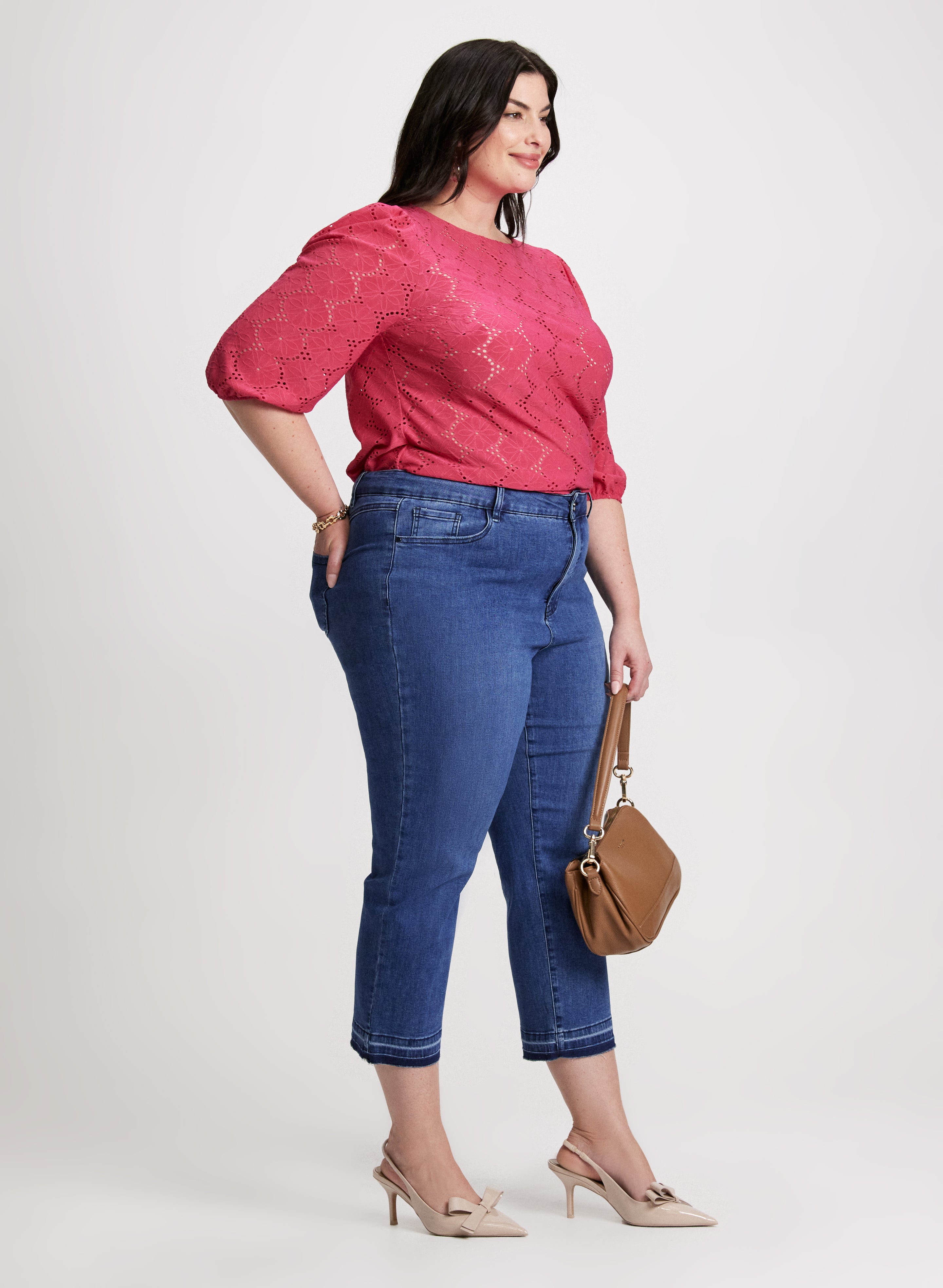 Faded Hem Capri Jeans for Women - High Waisted Stretch Denim Pants - Casual Summer Outfit for Beach, Travel & Everyday Wear