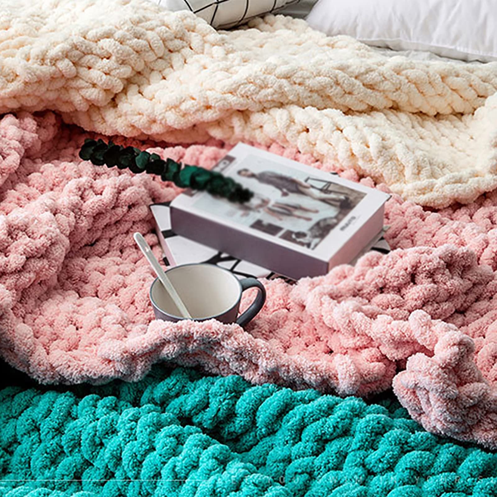 Chunky Knitted Throw Blanket - Ultra Soft & Warm Handwoven Sofa Blanket for Couch, Bed, Chair | Cozy Home Decor, Perfect Gift for Baby & Pets | Winter Comfort for Living Room, Nursery & Pet Bed