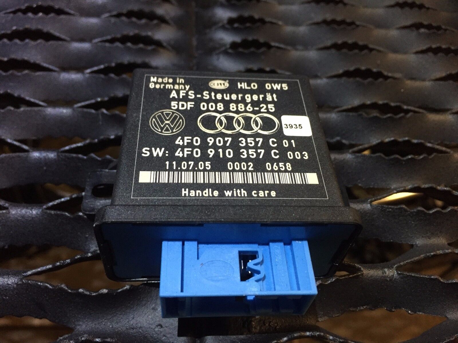 05-08 Audi A6 C6 Headlight Level Control Module 4F0907357 OEM - Compatible with 2005-2008 Audi A6 Models for Improved Night Driving Safety