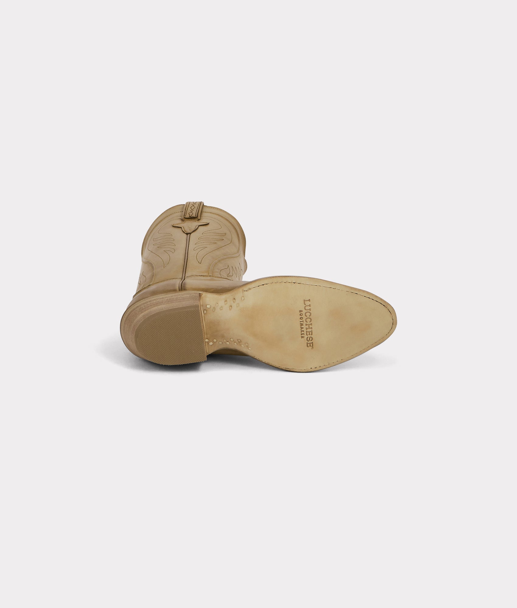Premium Summer Saddle for Bikes & Motorcycles - Lightweight & Comfortable Riding Seat for Outdoor Adventures & Commuting