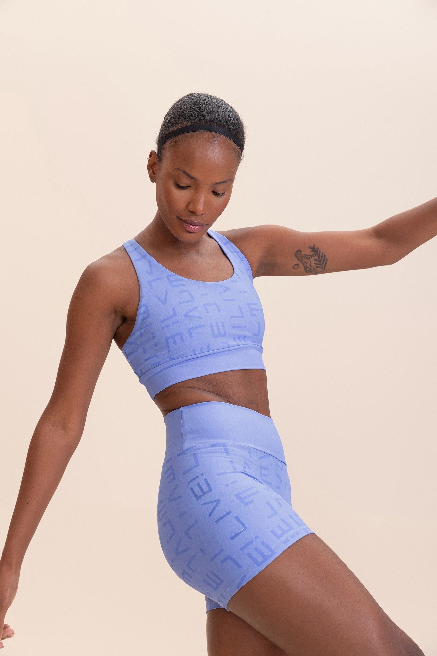 Hydefit® Adaptiv Icon Sports Bra - High Support Workout Bra for Women, Seamless Comfort & Breathable Fabric - Perfect for Running, Yoga & Gym Training