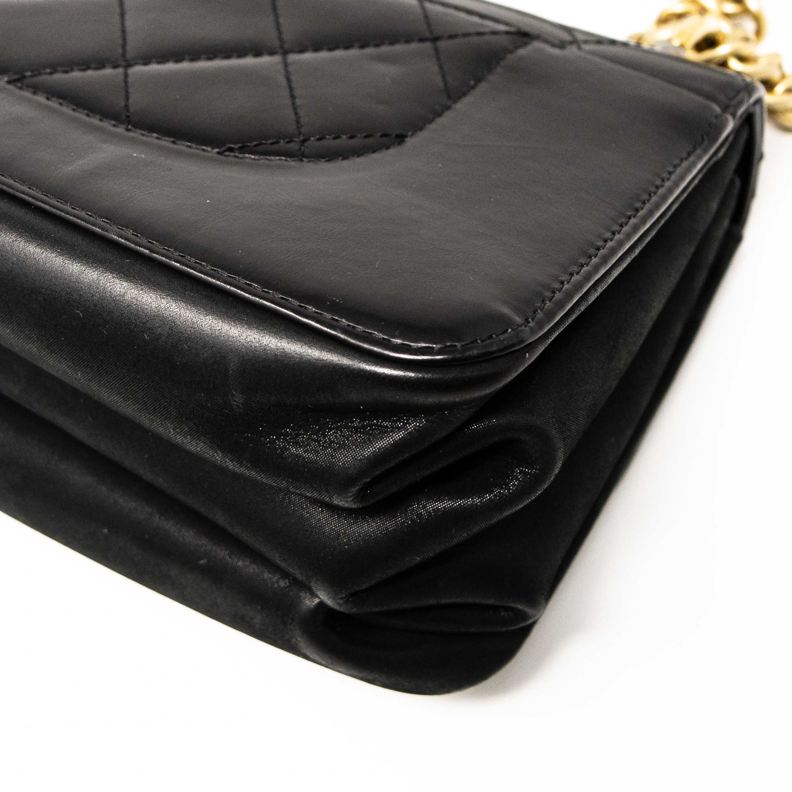 Chanel Black Quilted Leather Classic Flap Bag for Women - Elegant Shoulder Bag for Work, Party & Evening Events