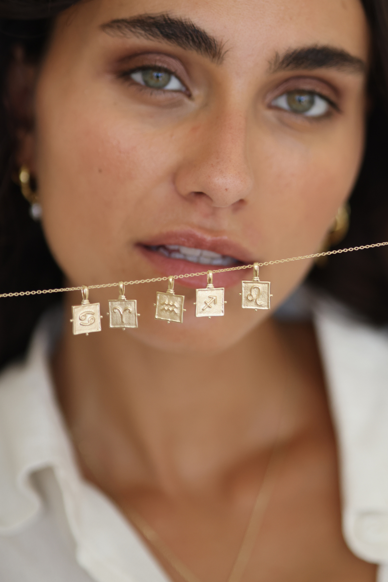Zodiac Gold Necklace for Women - 12 Zodiac Signs Pendant Necklace - Real Gold Plated Jewelry Gift for Birthday, Anniversary & Valentine's Day - Perfect for Everyday Wear & Special Occasions