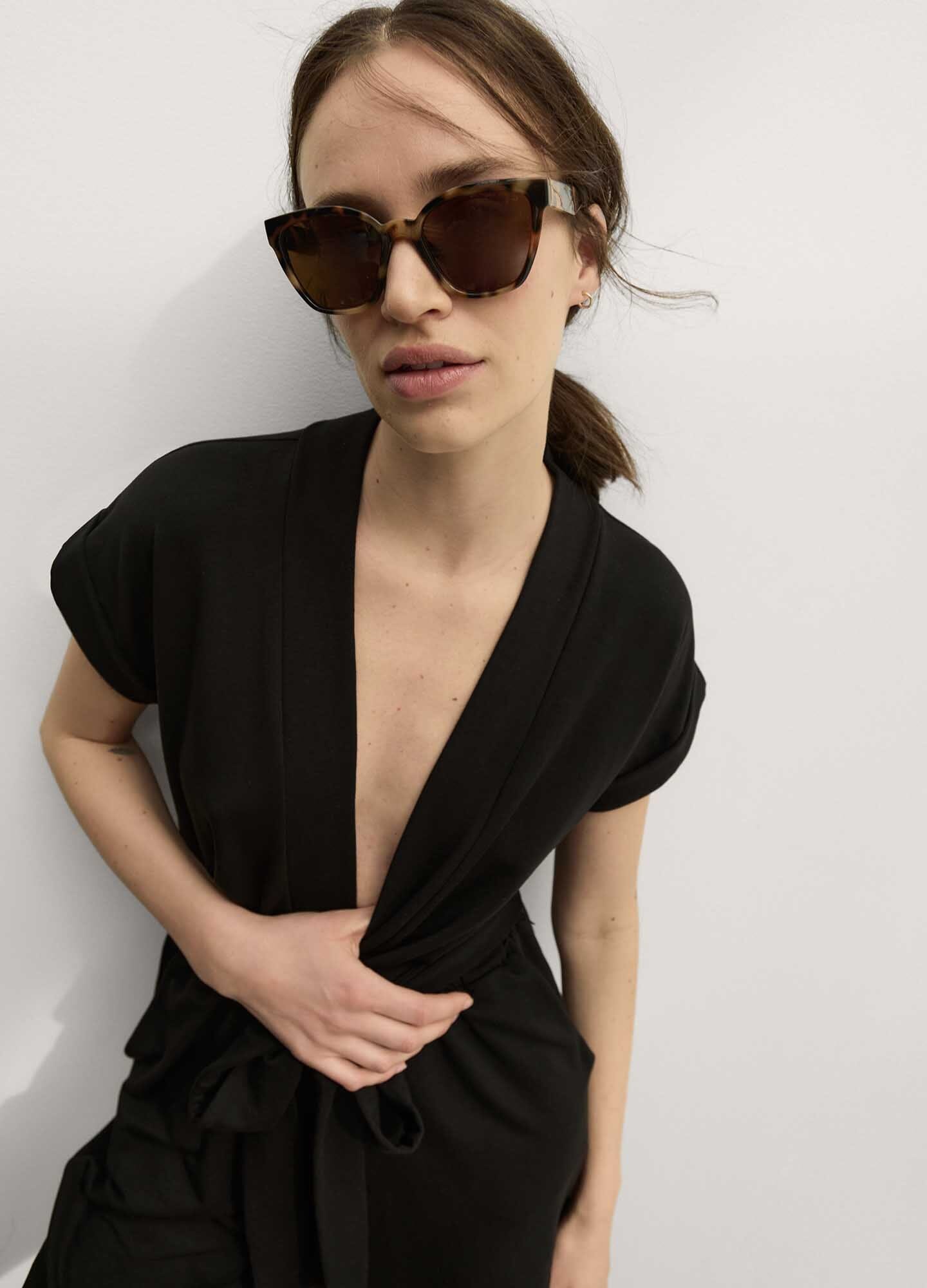 Stylish and Comfortable Nurse to Errands Romper - Perfect for Work, Running Errands, and Casual Outings