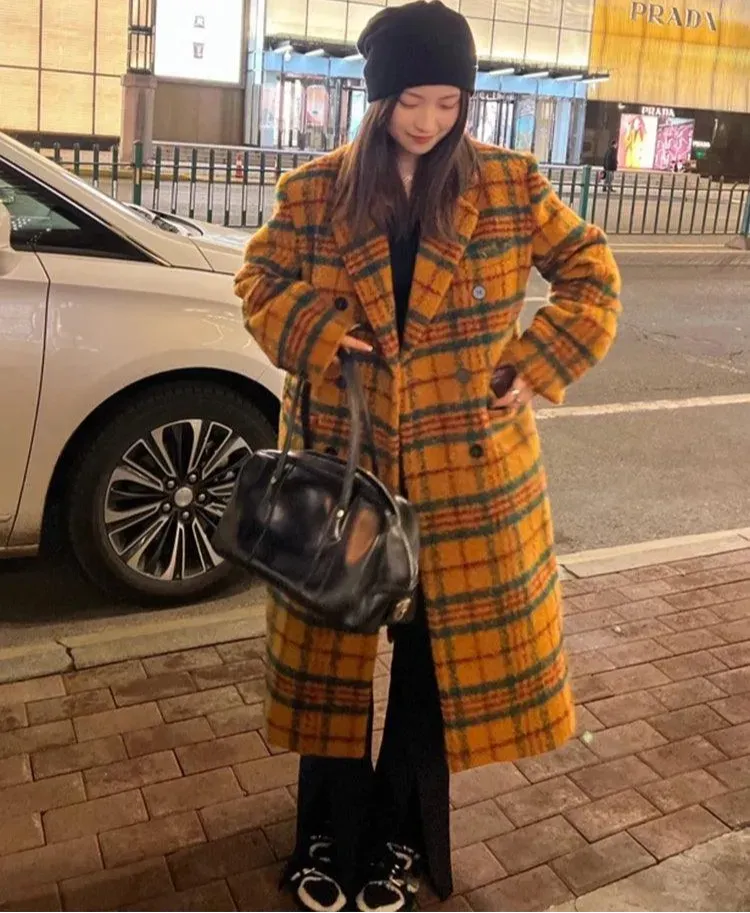 Vintage Women's Plaid Trench Coat - Classic Retro Long Overcoat for Fall & Winter - Perfect for Office, Dating & Casual Outfits