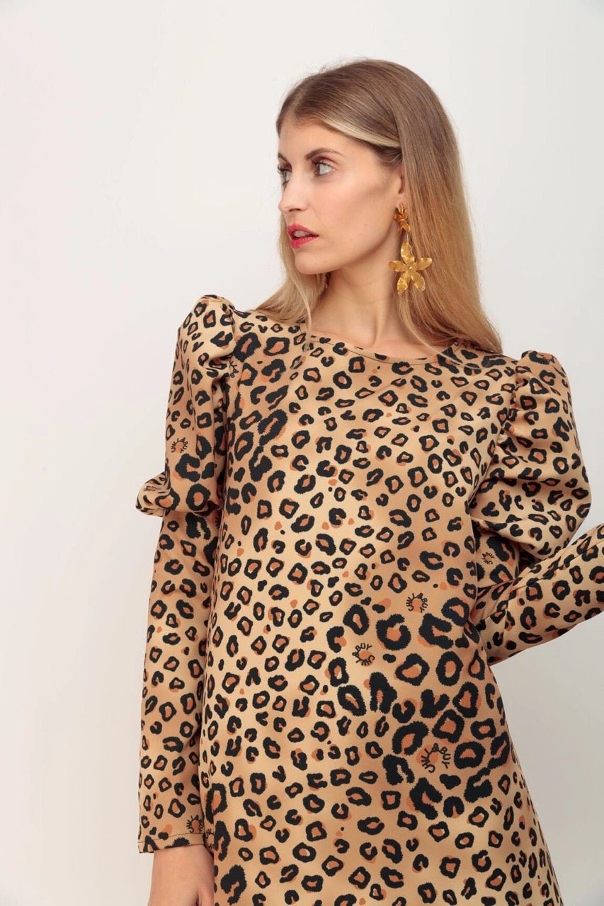 Lunar Leopard Print Robe - Elegant Feline-Inspired Women's Kimono for Lounge, Spa & Special Occasions