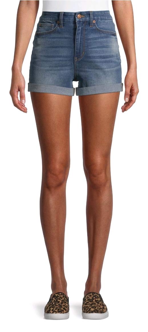 No Boundaries Junior's Medium Wash Super High Rise Curvy Mom Shorts - Size 7 | Women's Fashion Denim Shorts for Summer, Casual Wear & Outfits