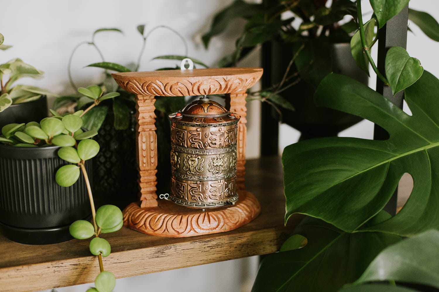 Tibetan Buddhist Healing Auspicious Prayer Wheel - Handmade Meditation & Spiritual Ritual Tool for Home Altar, Yoga & Mindfulness Practice