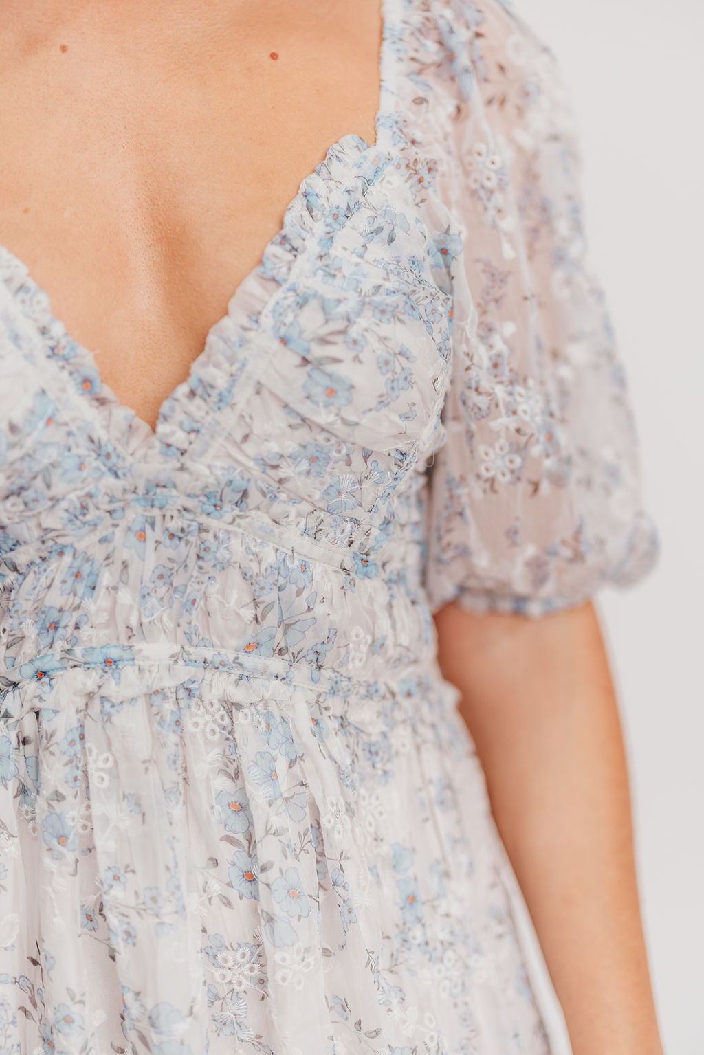 Blue and White Floral Daphne High Slit Eyelet Detail Maxi Dress - Plus Size & Inclusive Sizing - Perfect for Summer Weddings, Beach Vacations & Date Nights