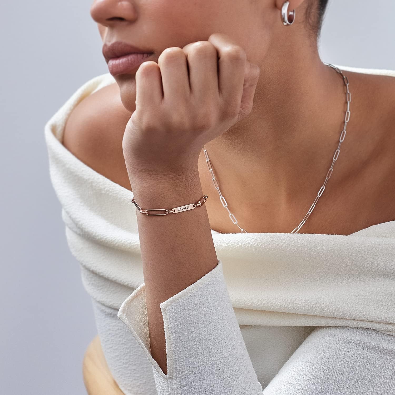 Personalized Ivy Name Paperclip Chain Bracelet with Custom Engravings - Unique Gift for Women, Mom, Wife - Mother's Day, Christmas, Birthday Jewelry - Perfect for Everyday Wear, Date Nights & Special Occasions