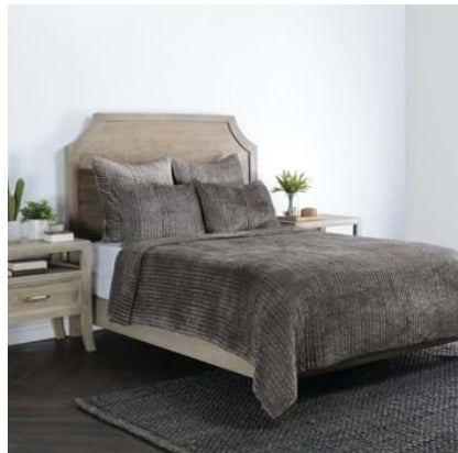 Luxury Bari Velvet Desert 4-Piece King Size Quilt Bedding Set - Soft & Breathable Comforter Cover for Master Bedroom Decor