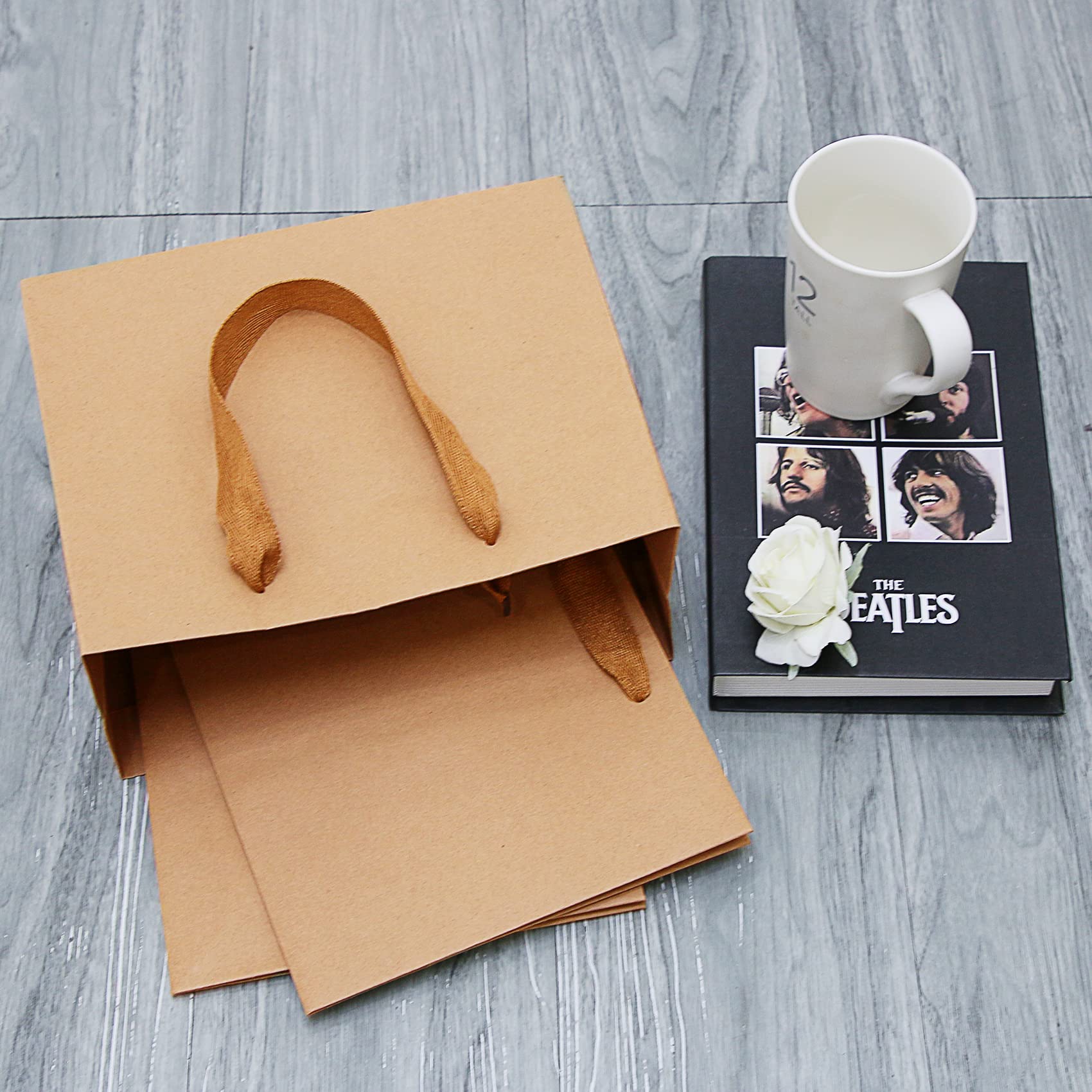 Aimyoo 20 Pack Medium Brown Kraft Paper Gift Bags with Handles - 10x8x4.25 Inch Eco-Friendly Retail Shopping Bags for Small Business, Party Favors & Merchandise - Perfect for Birthday Gifts, Wedding Favors, and Retail Packaging