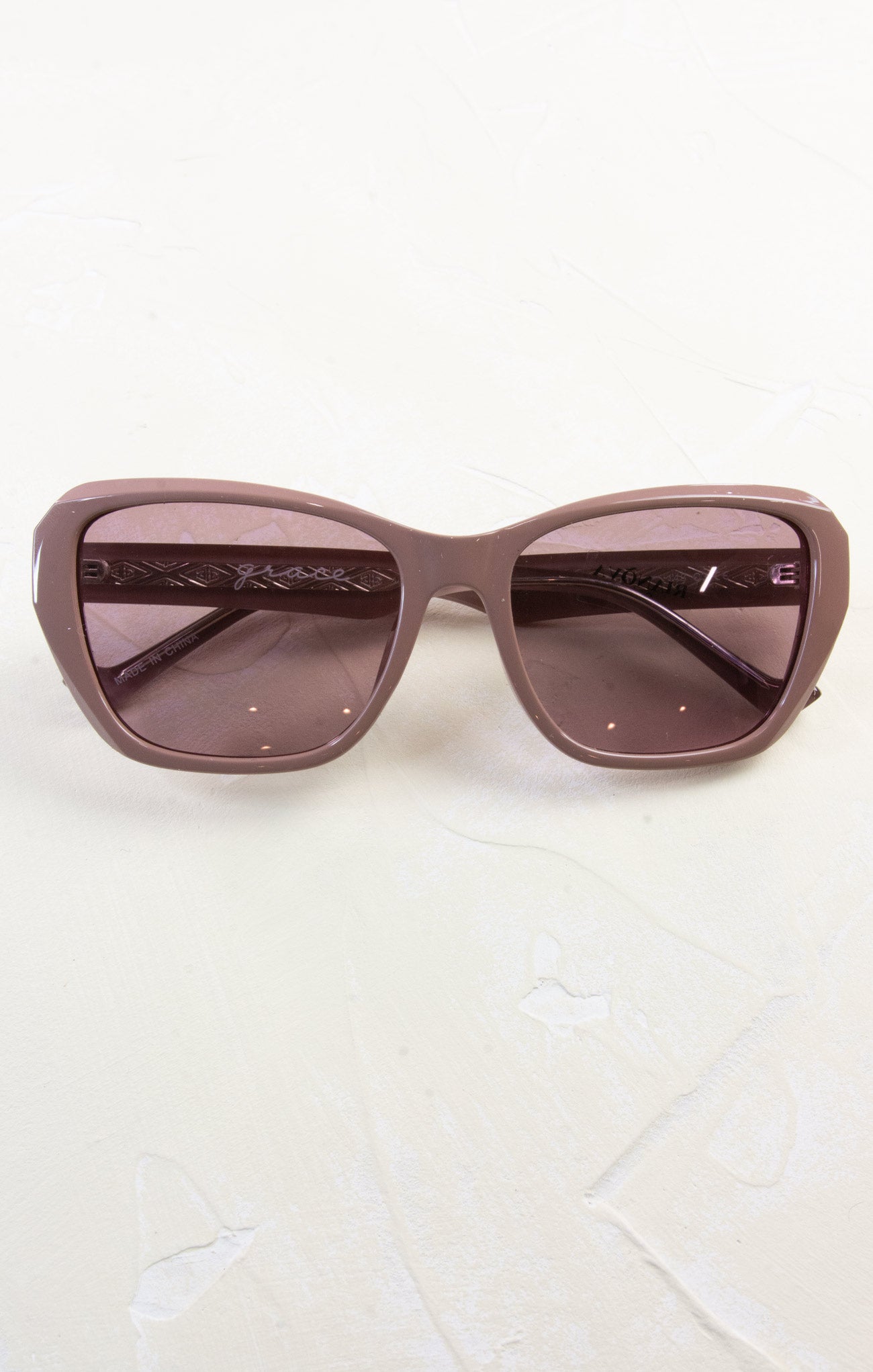 Jordin Oversized Round Sunglasses for Women - UV400 Protection, Retro Fashion Shades - Perfect for Beach, Driving & Outdoor Activities