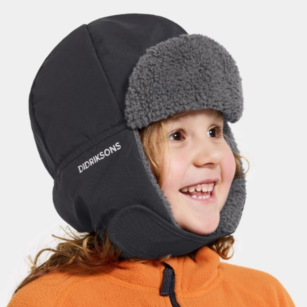 Didriksons Biggles Winter Hat for Men & Women - Waterproof & Windproof Beanie for Cold Weather - Black - Perfect for Skiing, Snowboarding & Outdoor Activities