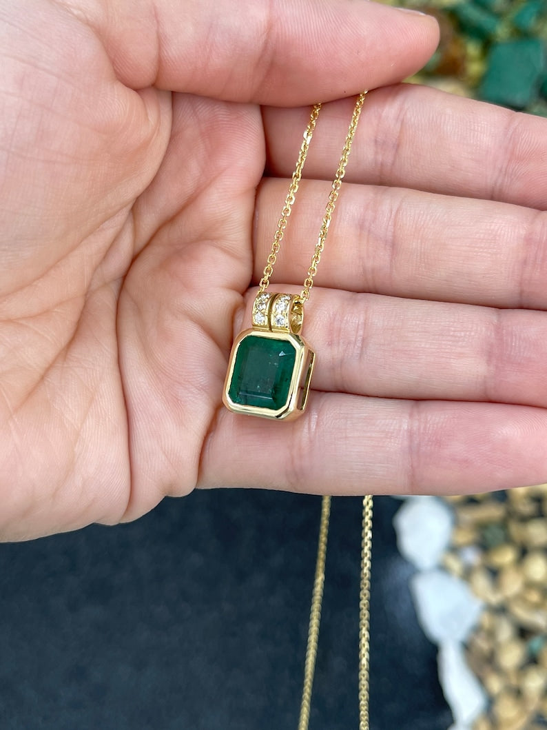 5.70tcw 18K Gold Dark Forest Green Emerald Bezel & Round Brilliant Diamond Pave Pendant Necklace | Elegant Jewelry Gift for Women, Perfect for Weddings, Anniversaries & Special Occasions