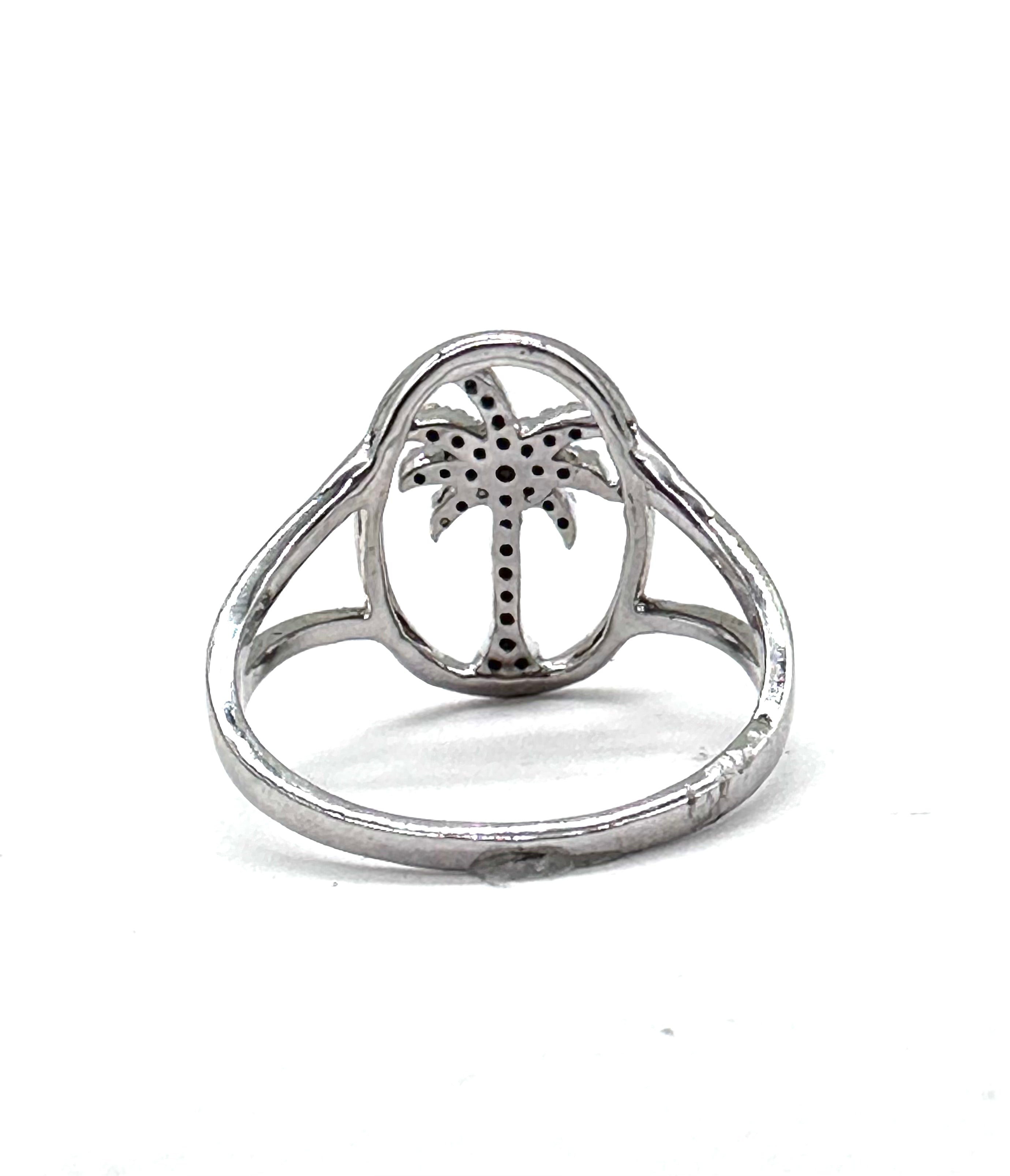 Exquisite Diamond Palm Tree Ring for Women - Elegant Tropical Jewelry for Beach Vacations & Summer Parties