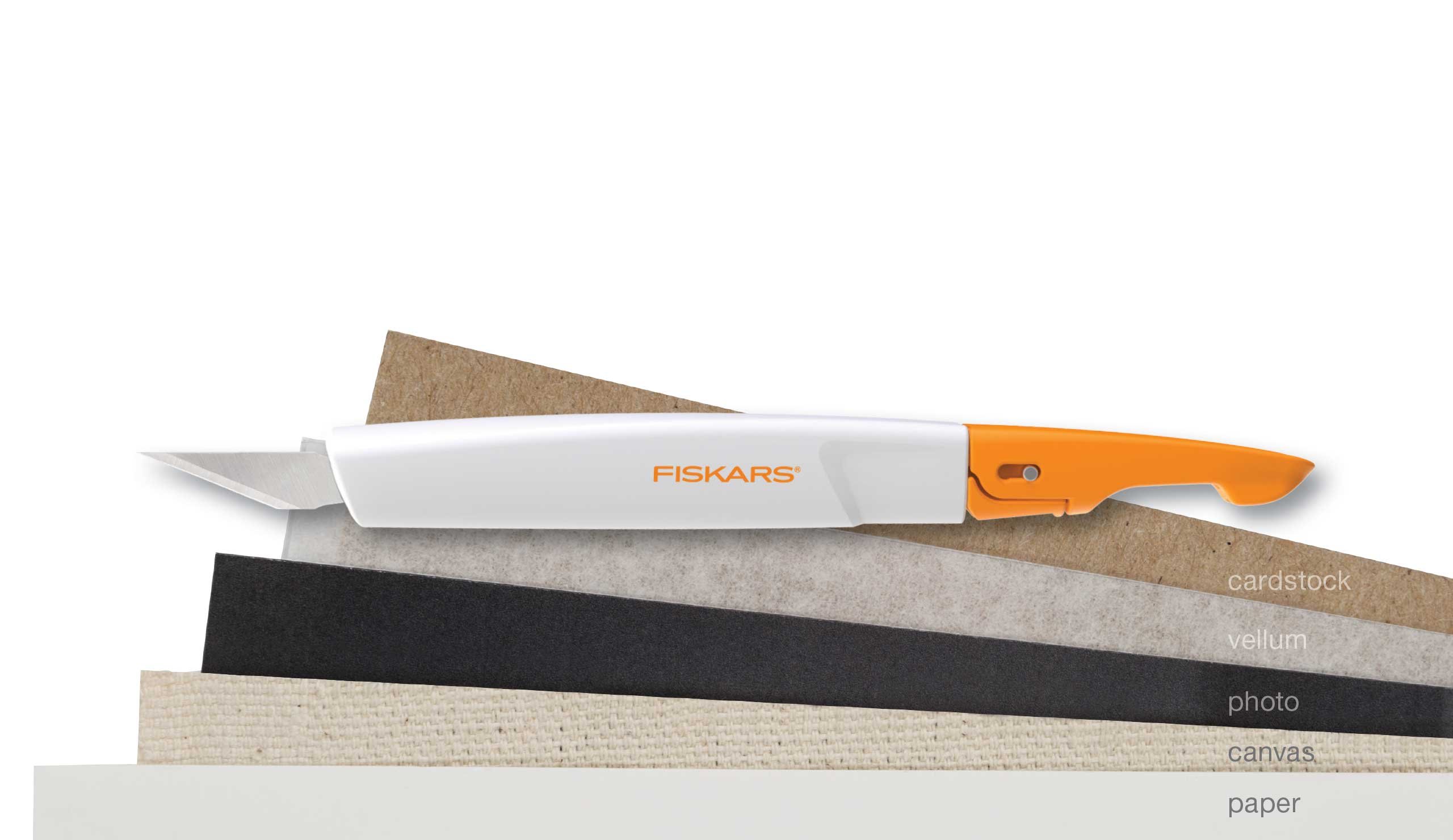 Fiskars Premium Precision Art Knife No.11 - High-Quality Steel Craft Knife with Ergonomic Plastic Handle (15.5cm Total Length) - Includes 1 No.11 Blade - White & Orange Design - Perfect for Scrapbooking, Model Making, and Detailed Crafting Projects (Model 1024386)