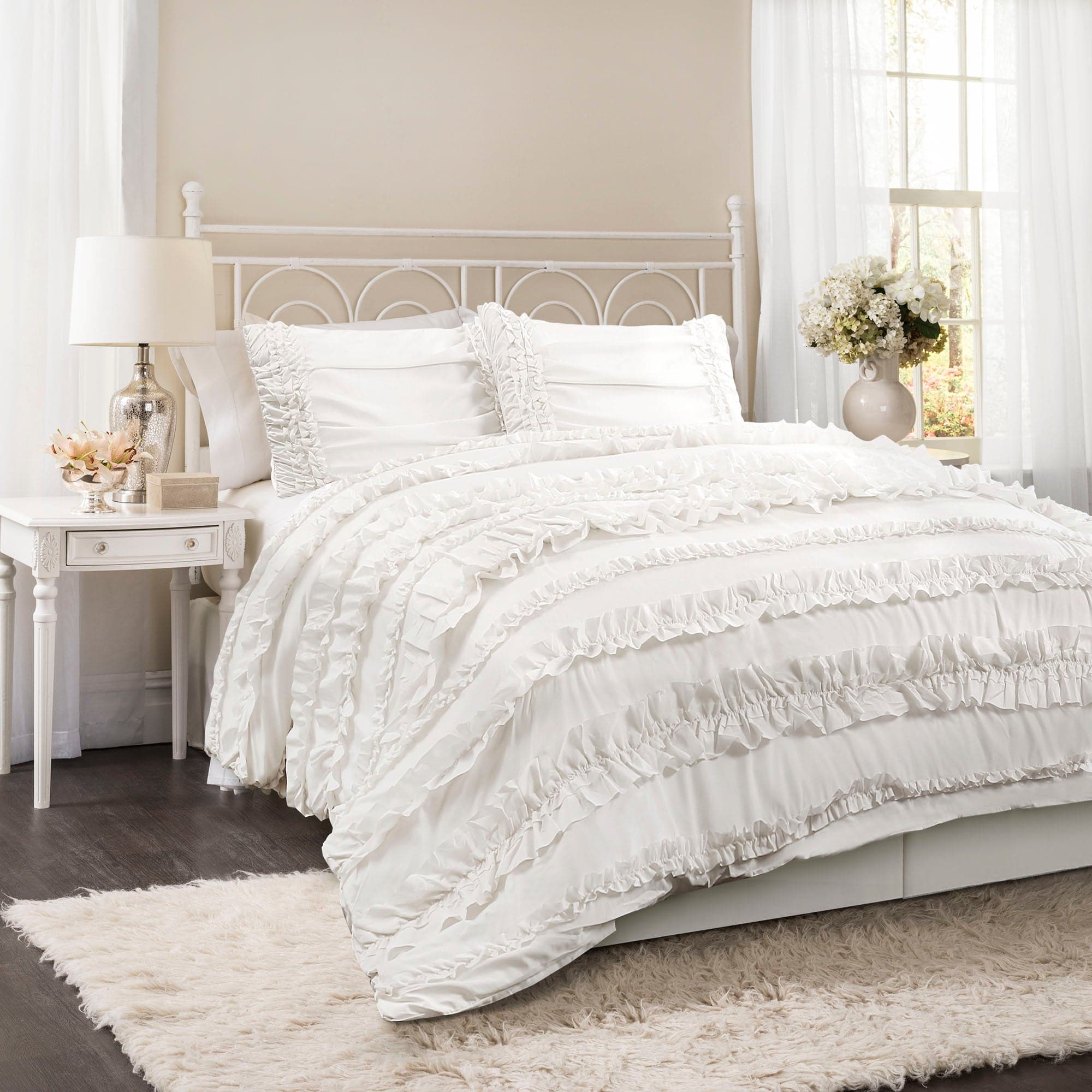 Belle 4-Piece Comforter Set - Queen Size Bedding with Pillow Shams - Soft & Cozy for All Seasons - Perfect for Master Bedroom, Guest Room, or Dorm Decor