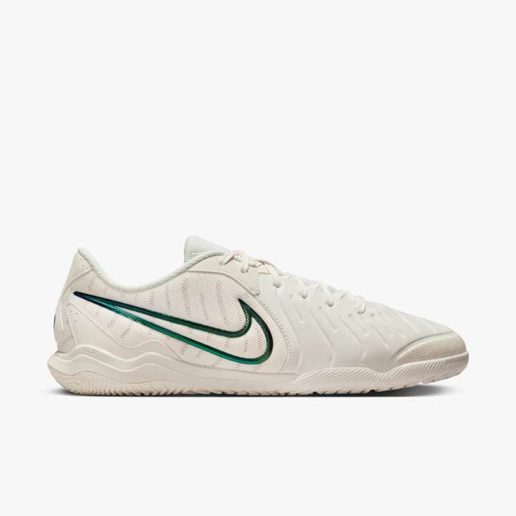 Nike Tiempo Legend 10 Academy 30 IC Indoor Soccer Shoes - Lightweight Comfort for Training & Games - Perfect for Indoor Courts & Futsal Matches