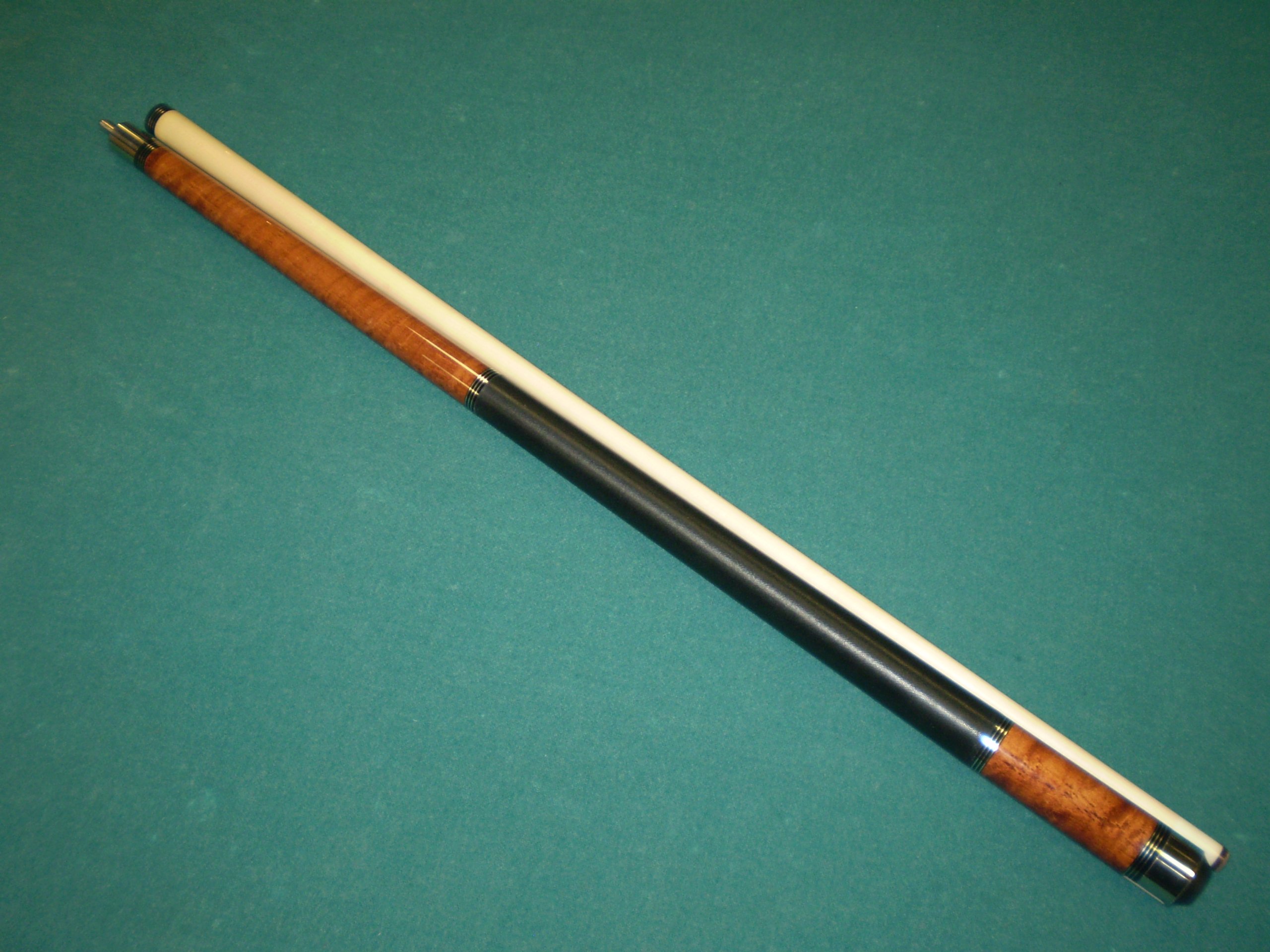 Players C-950 Two-Piece Pool Cue Stick - 18.5 oz Weight - Professional Billiard Cue for Pool Halls, Home Game Rooms & Competitive Play