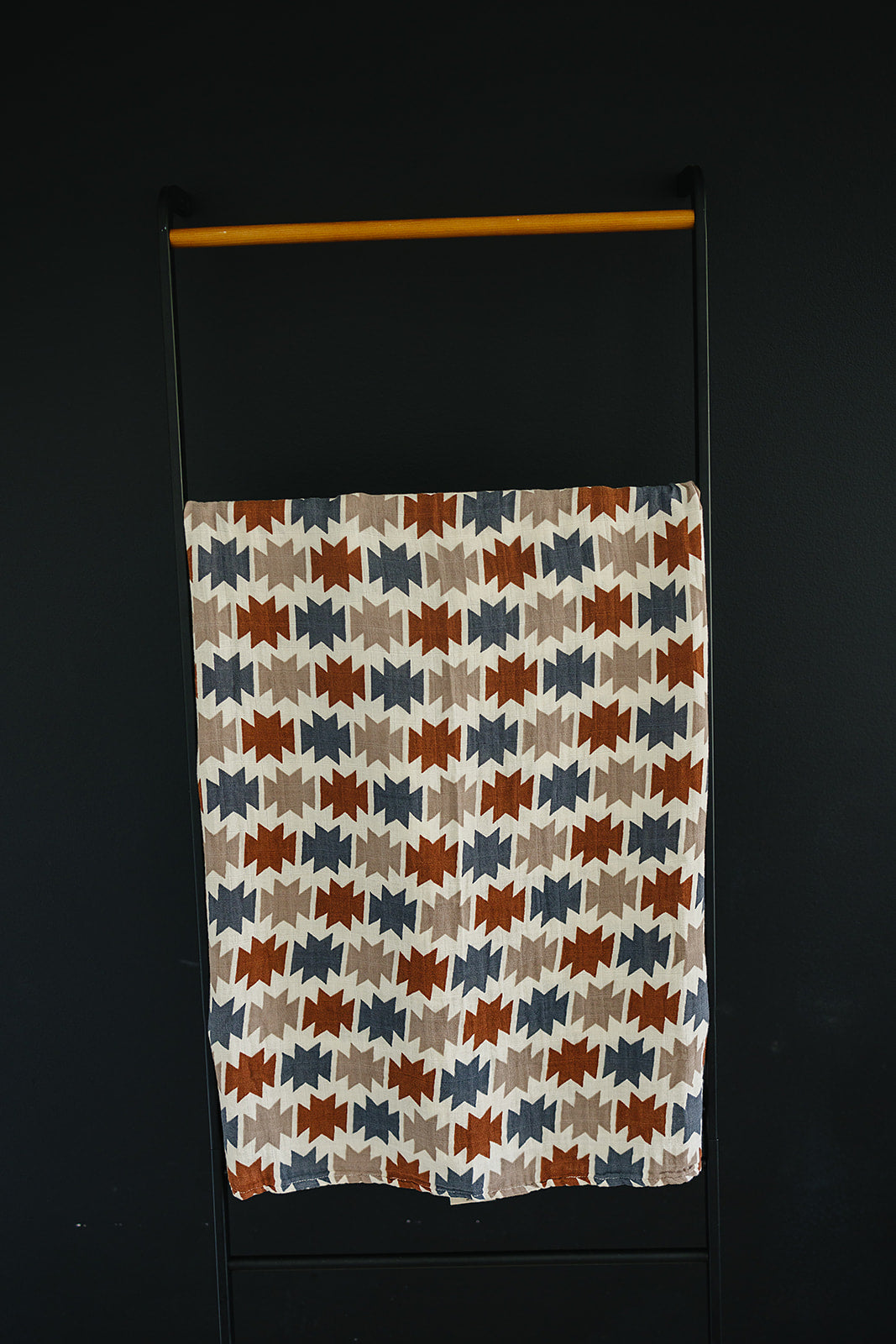 Soft Aztec Print Muslin Swaddle Blanket for Babies - Breathable Cotton Swaddling Wrap for Newborns & Infants - Perfect for Nursery, Baby Shower Gifts & Travel