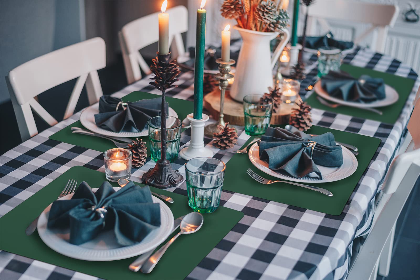 Vinjiasin 4-Pack Green Leather Placemats Set - Waterproof, Heat Resistant & Reversible Table Mats for Indoor/Outdoor Use - Easy to Clean Kitchen & Dining Accessories - Perfect for Daily Meals, Parties, and Christmas Decorations