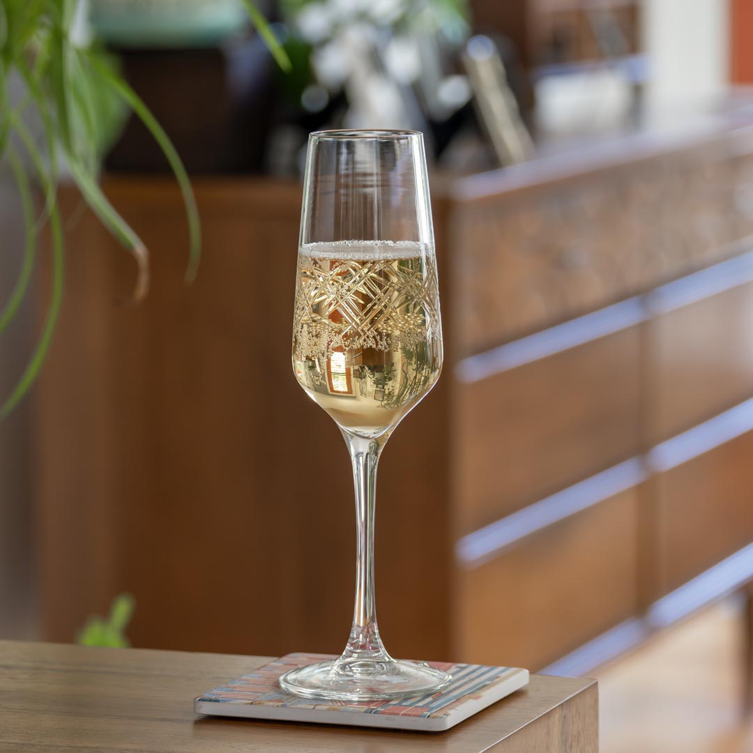 Premium Argyle 5.75oz Champagne Flutes - Set of 4 Crystal Clear Glassware for Weddings, Parties & Celebrations - Elegant Drinkware for Sparkling Wine & Cocktails