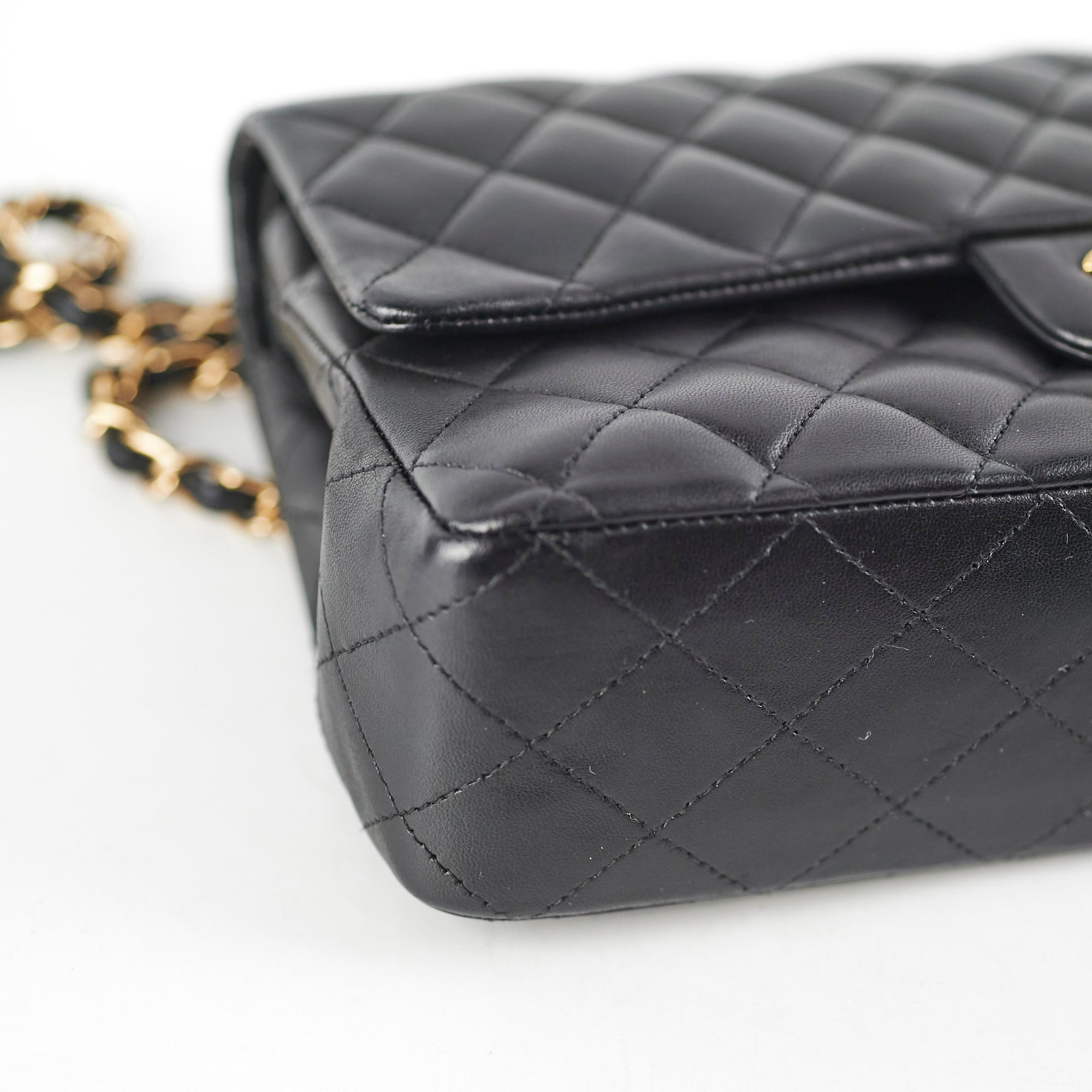 Chanel Classic Flap Bag Medium Large Black Lambskin Leather Shoulder Bag - Luxury Handbag for Women, Perfect for Parties, Dating & Special Occasions