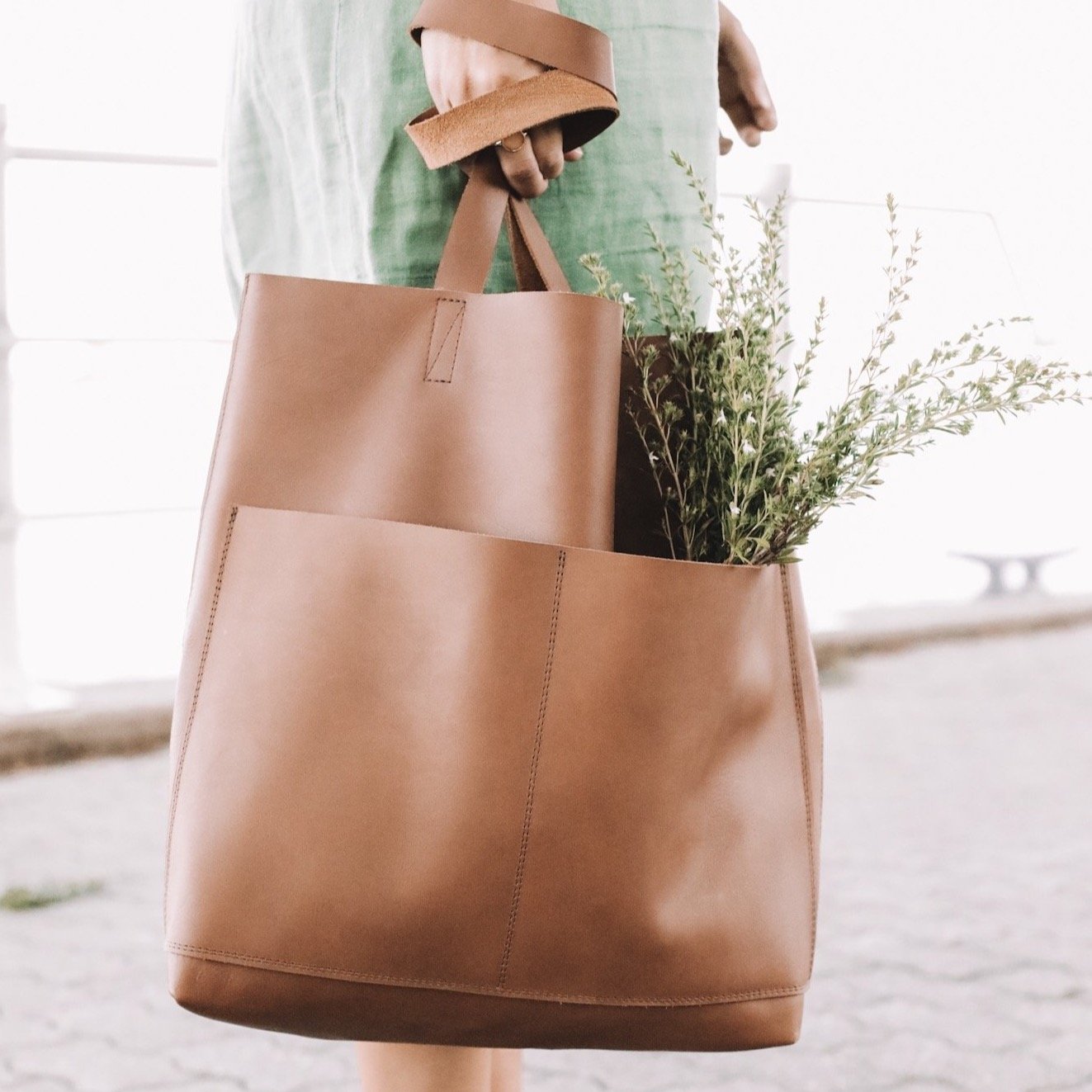 Classic Brown Leather Tote Bag for Women - Stylish & Durable Handbag for Work, Travel & Everyday Use