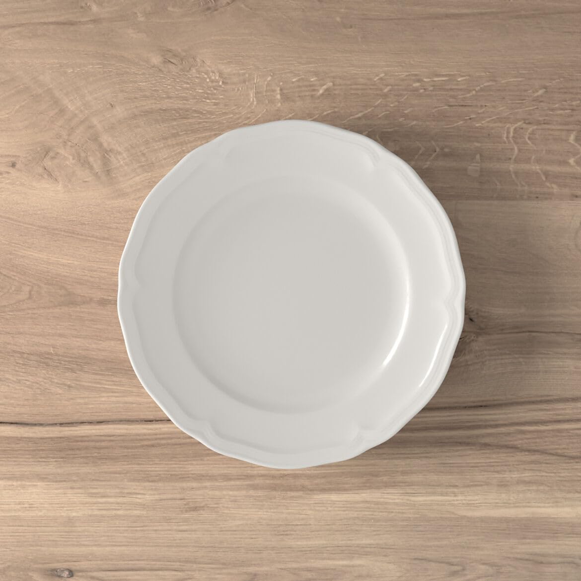 Villeroy & Boch Manoir 18-Piece Dinnerware Set - Premium Porcelain Plates & Bowls, Made in Germany, White - Elegant Table Setting for Fine Dining & Special Occasions