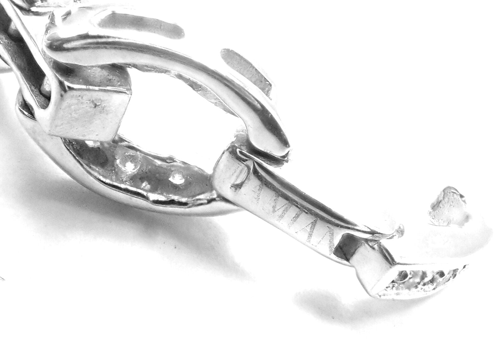 Authentic Damiani 18k White Gold Diamond Tennis Bracelet for Women - Elegant Jewelry Gift for Anniversary, Wedding & Special Occasions