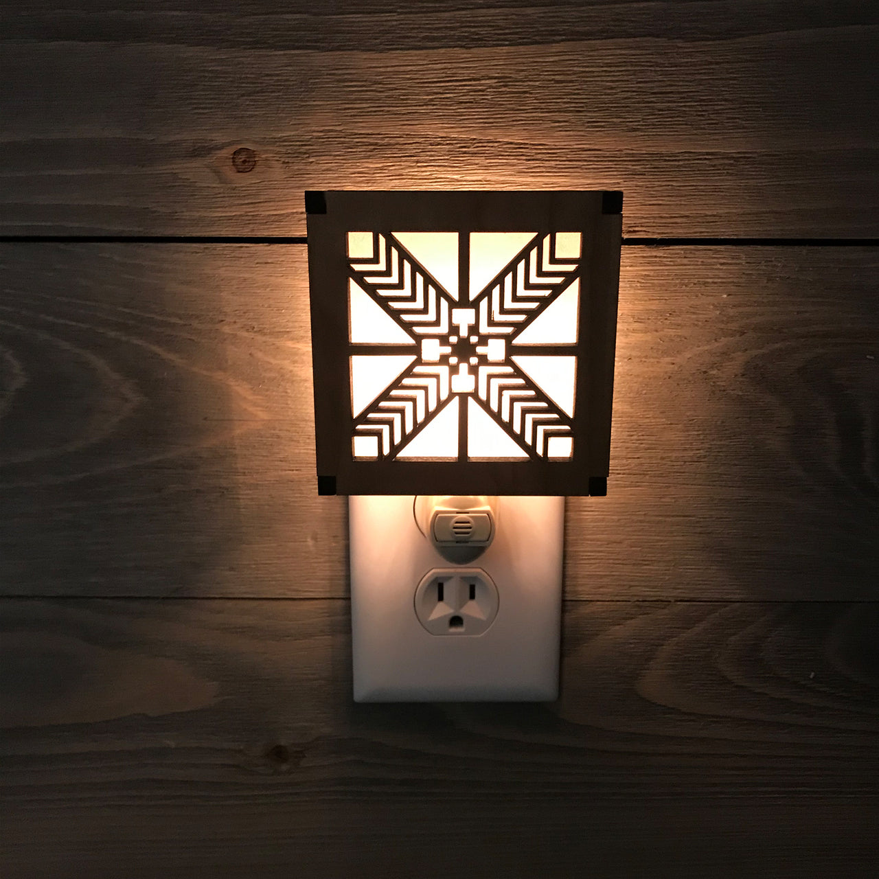 Robie Sconce Night Light - Dimmable LED Wall Light for Bedroom, Nursery, Hallway | Energy Efficient Plug-in Nightlight with Soft Glow for Kids & Adults | Perfect for Nighttime Safety and Ambient Lighting