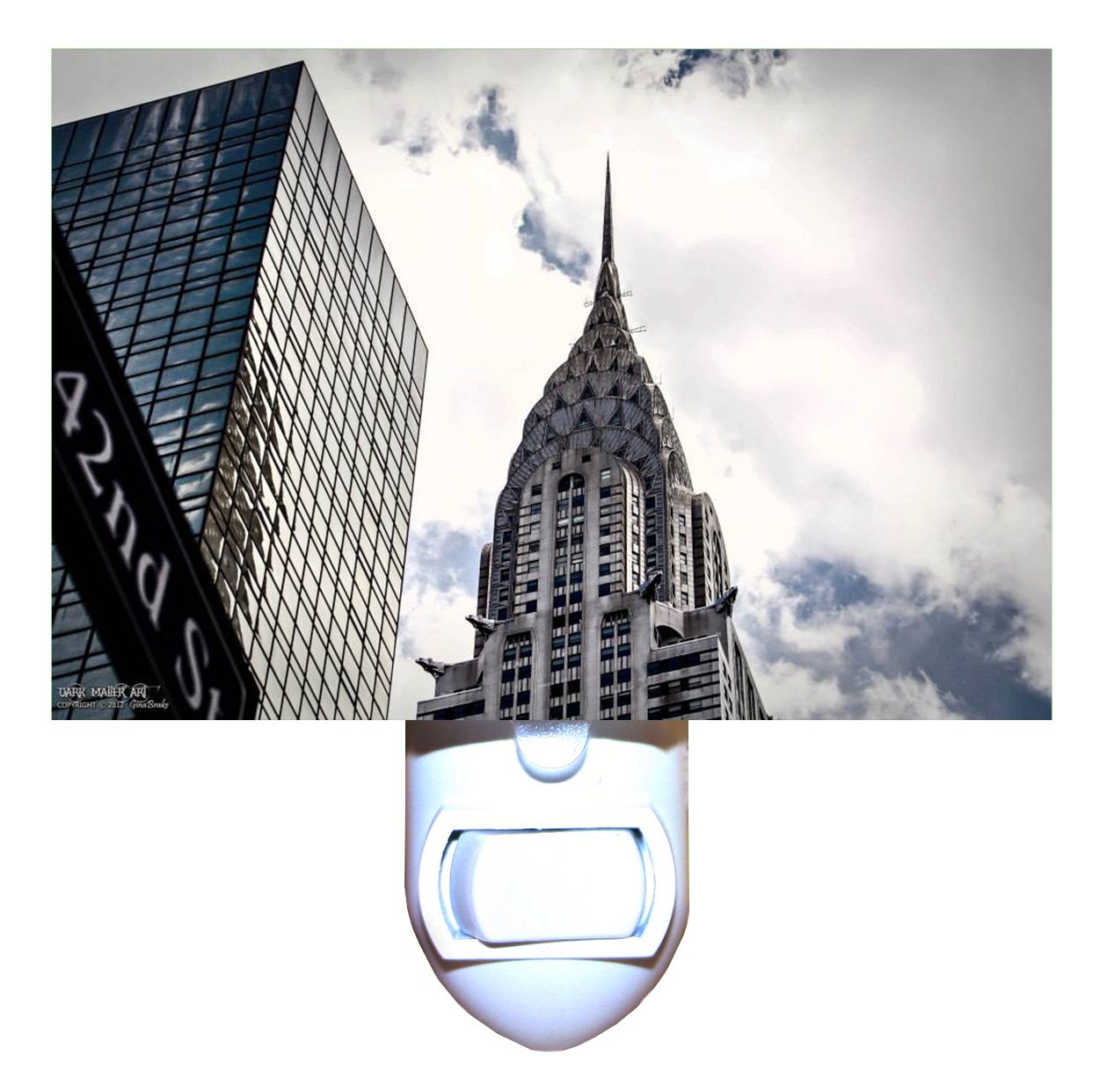 Chrysler Building Night Light - Elegant NYC Skyline Decorative Lamp for Bedroom, Nursery, or Office - Perfect Gift for Architecture Lovers