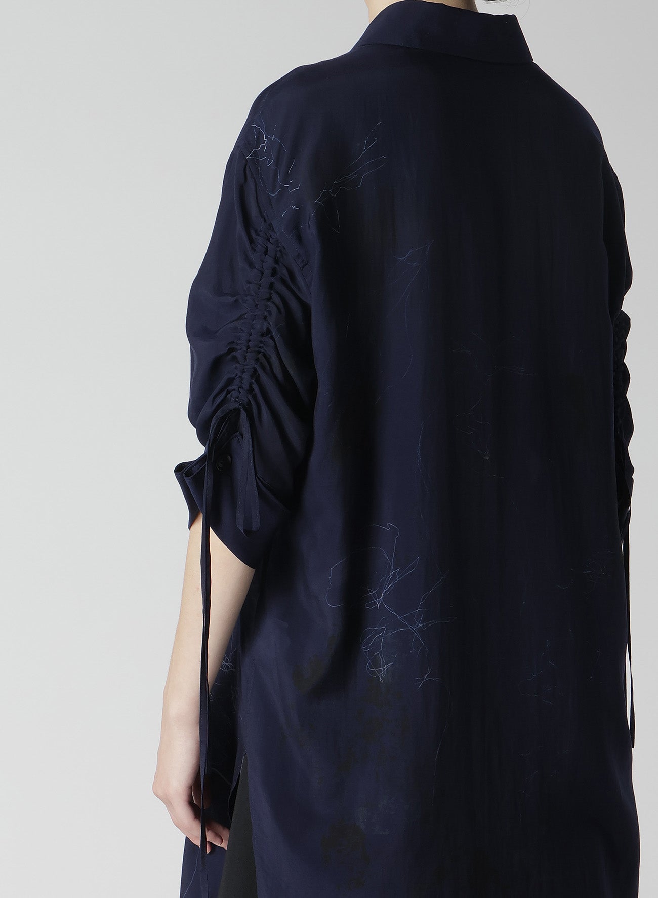 CU/LAWN Floral Sketch Print Shirred Sleeve Blouse - Women's Fashion Top for Spring Summer, Office Wear & Casual Outings