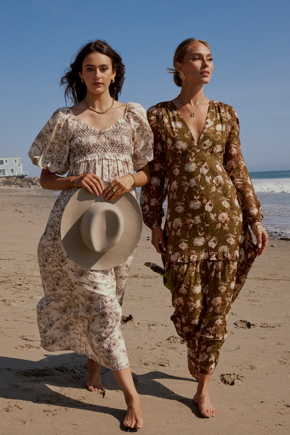 Elegant Auna Floral Maxi Dress for Women - Summer Boho Beach Dress with Flowy Long Sleeves - Perfect for Vacation, Wedding Guest & Outdoor Parties