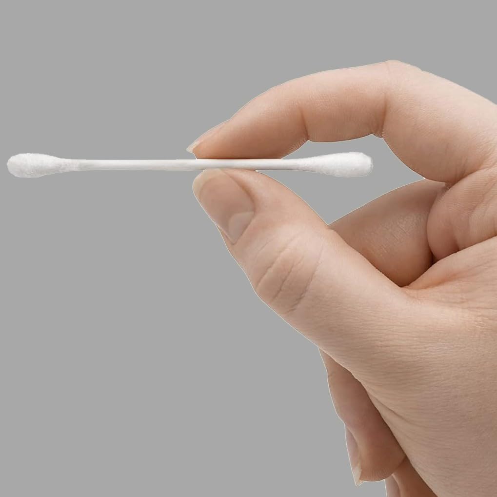 Amazon Basics Cotton Swabs - 500 Count, Double-Tipped Swabs for Ear Cleaning, Makeup Application, First Aid & Crafting - Hypoallergenic & Soft Cotton Buds