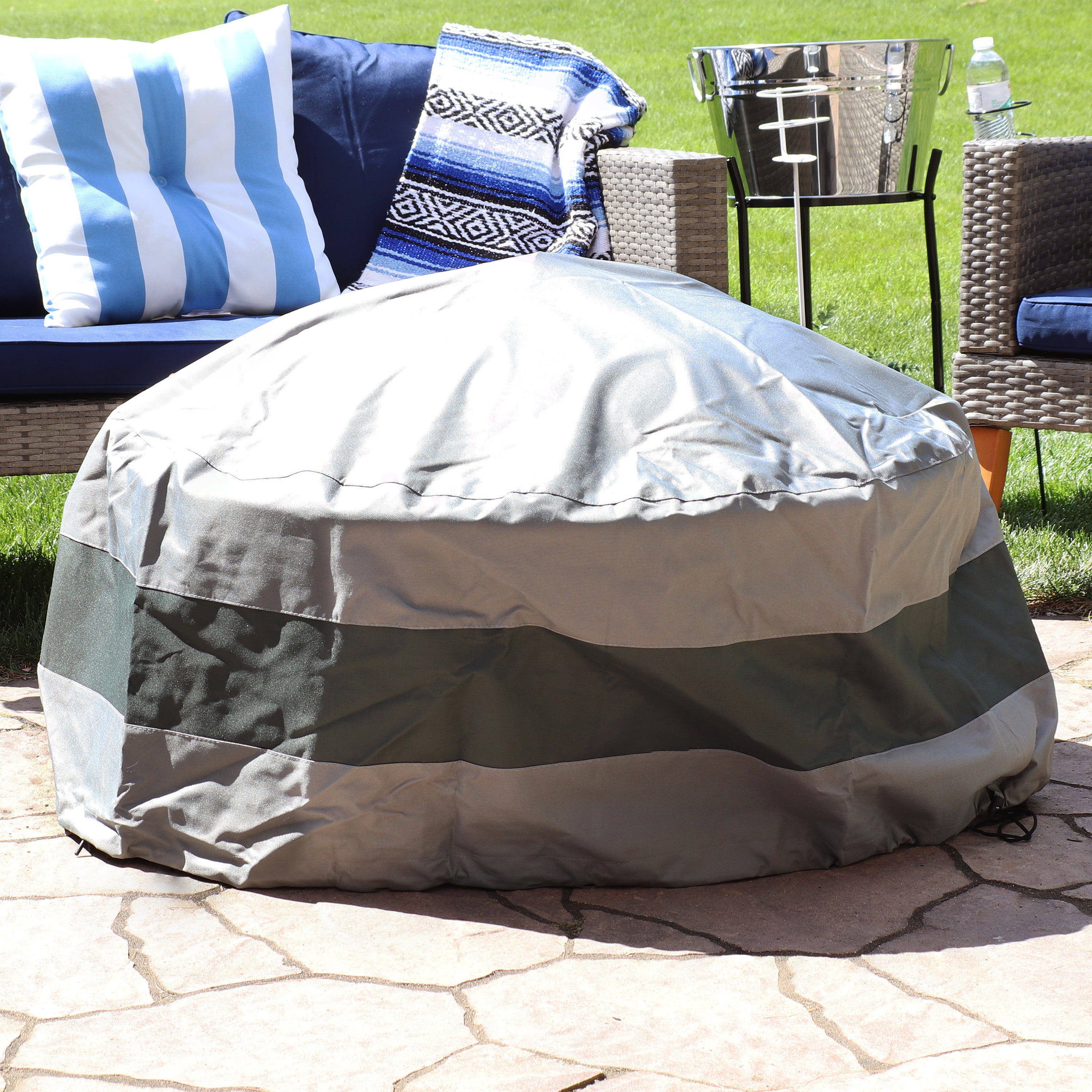 UV-Resistant Round Fire Pit Cover for Outdoor Use – Durable Weatherproof Protection for Patio, Deck, and Backyard