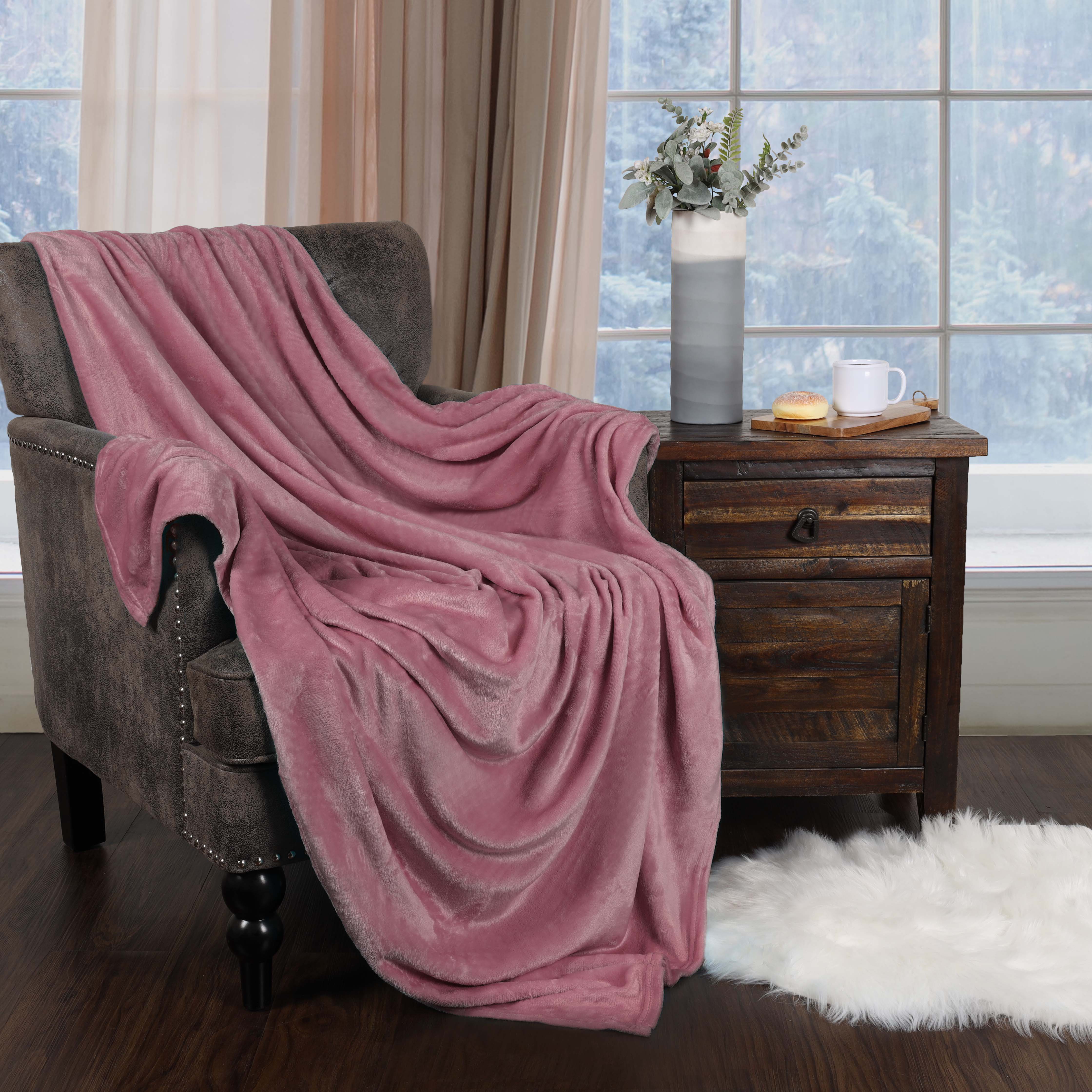 Soft Fleece Plush Blanket - Medium Weight Fluffy Cozy Throw for Couch, Bed & Home Decor - Perfect for Winter, Gifts & Relaxation