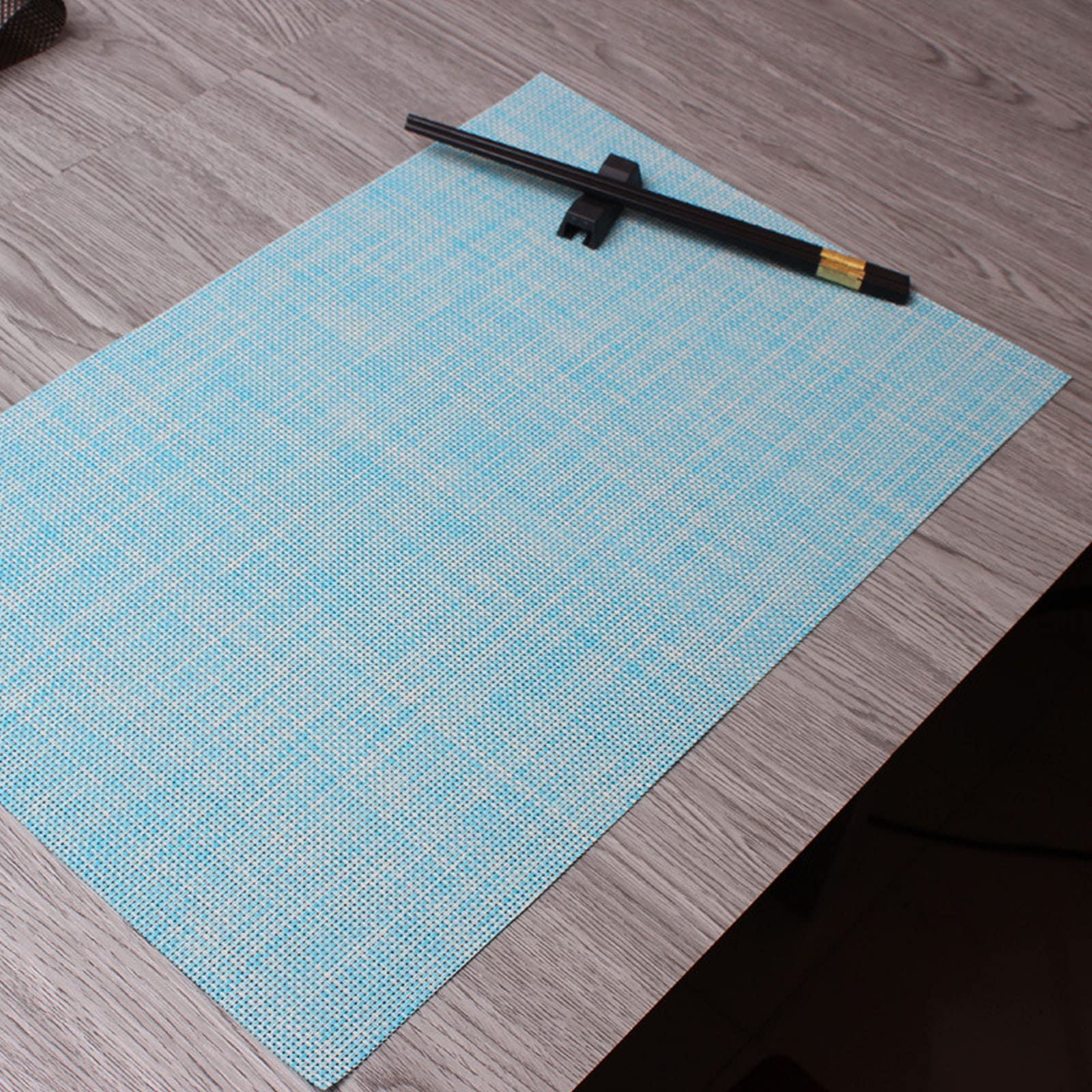 CXSTWIN BETEAM Heat-Resistant PVC Placemats Set of 4 - Stain Proof, Non-Slip, Washable Vinyl Table Mats for Dining, Kitchen, and Outdoor Use (Blue)
