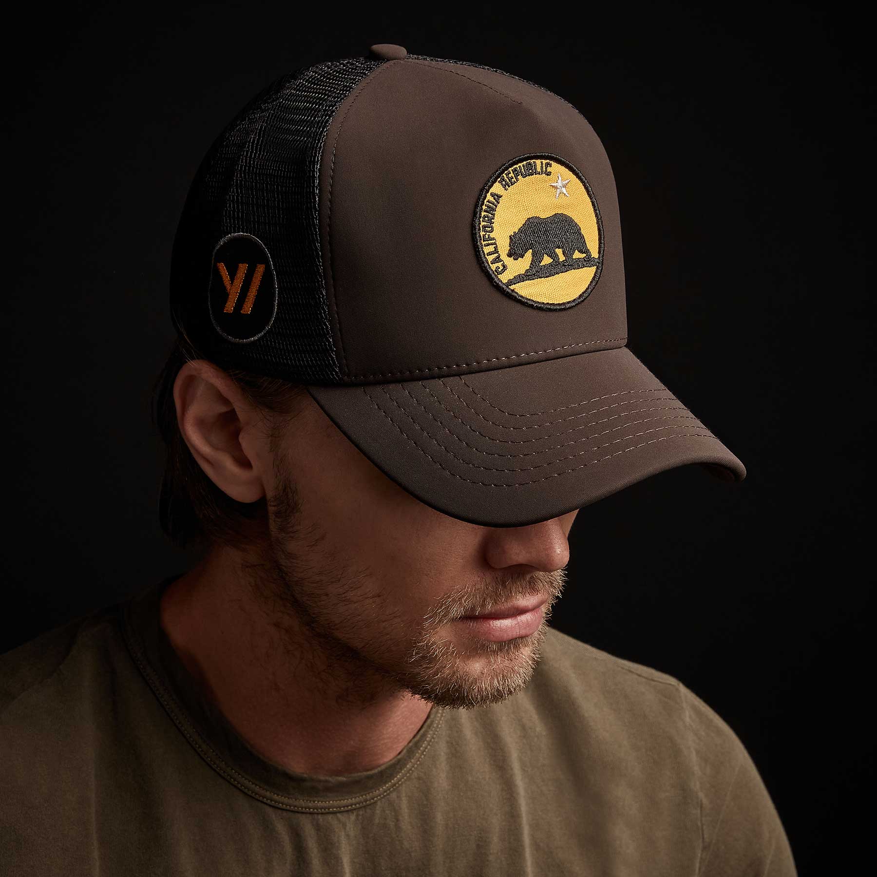 Bear Patch Trucker Hat - Adjustable Snapback Cap for Men & Women - Vintage Style with Kona Design - Perfect for Outdoor Activities, Hiking, and Casual Wear